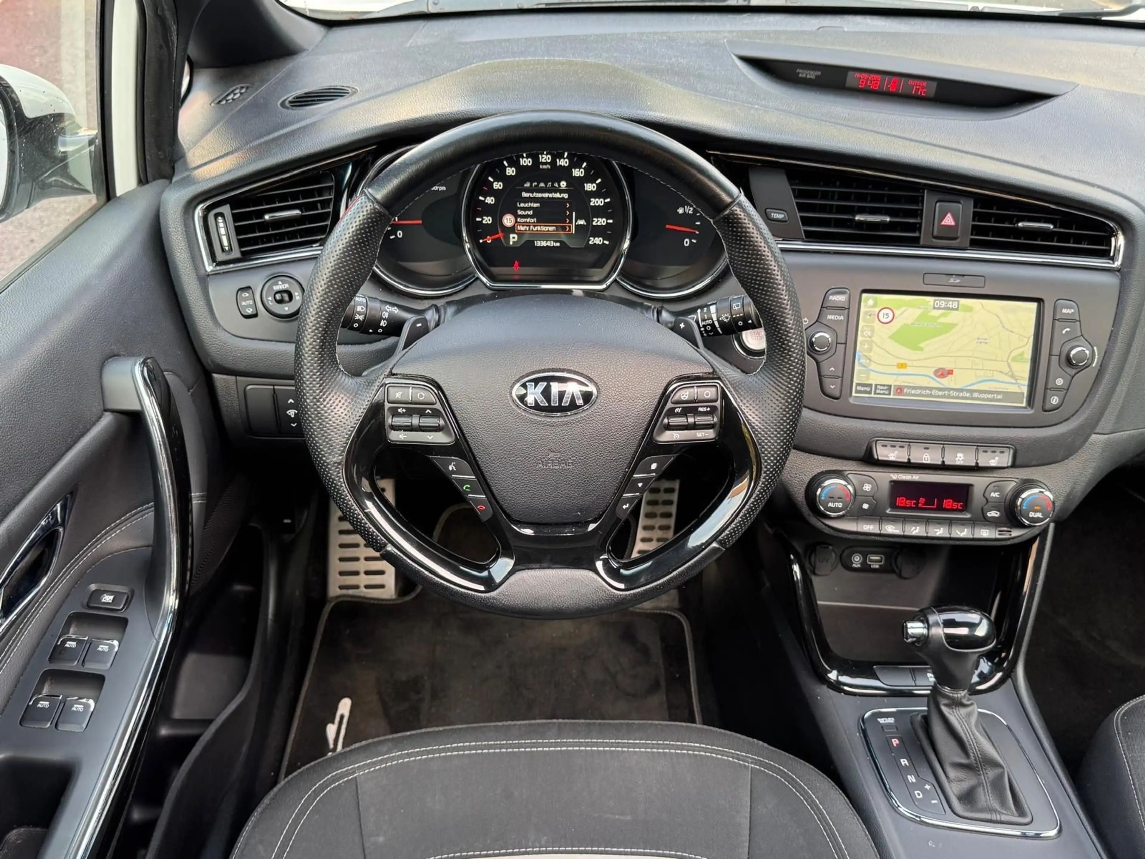 Kia Ceed SW / cee'd SW cee'd SW*GT Line*2.Hand*Automatik*Navi*Keyl*Pano — photo 15