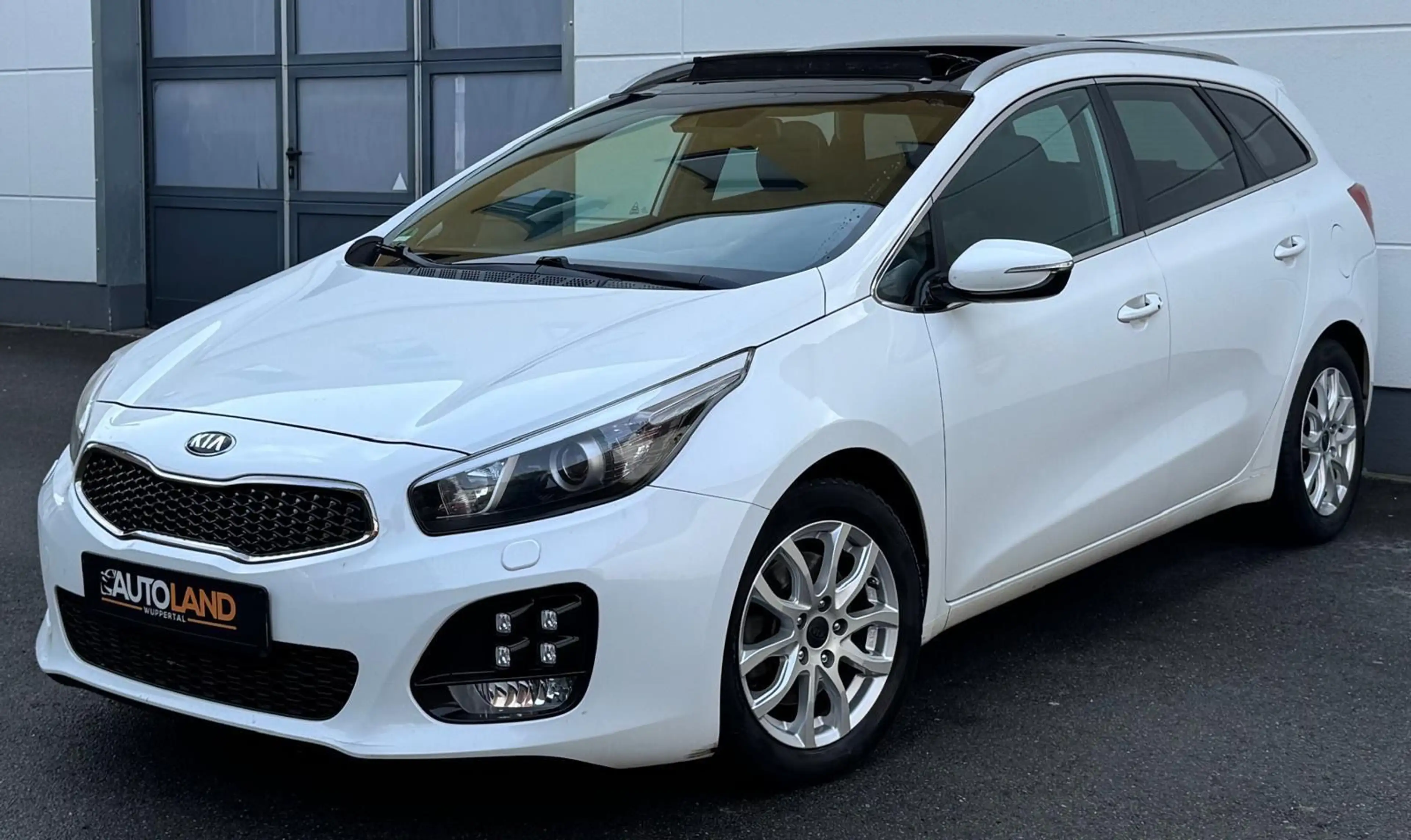 Kia Ceed SW / cee'd SW cee'd SW*GT Line*2.Hand*Automatik*Navi*Keyl*Pano — photo 4
