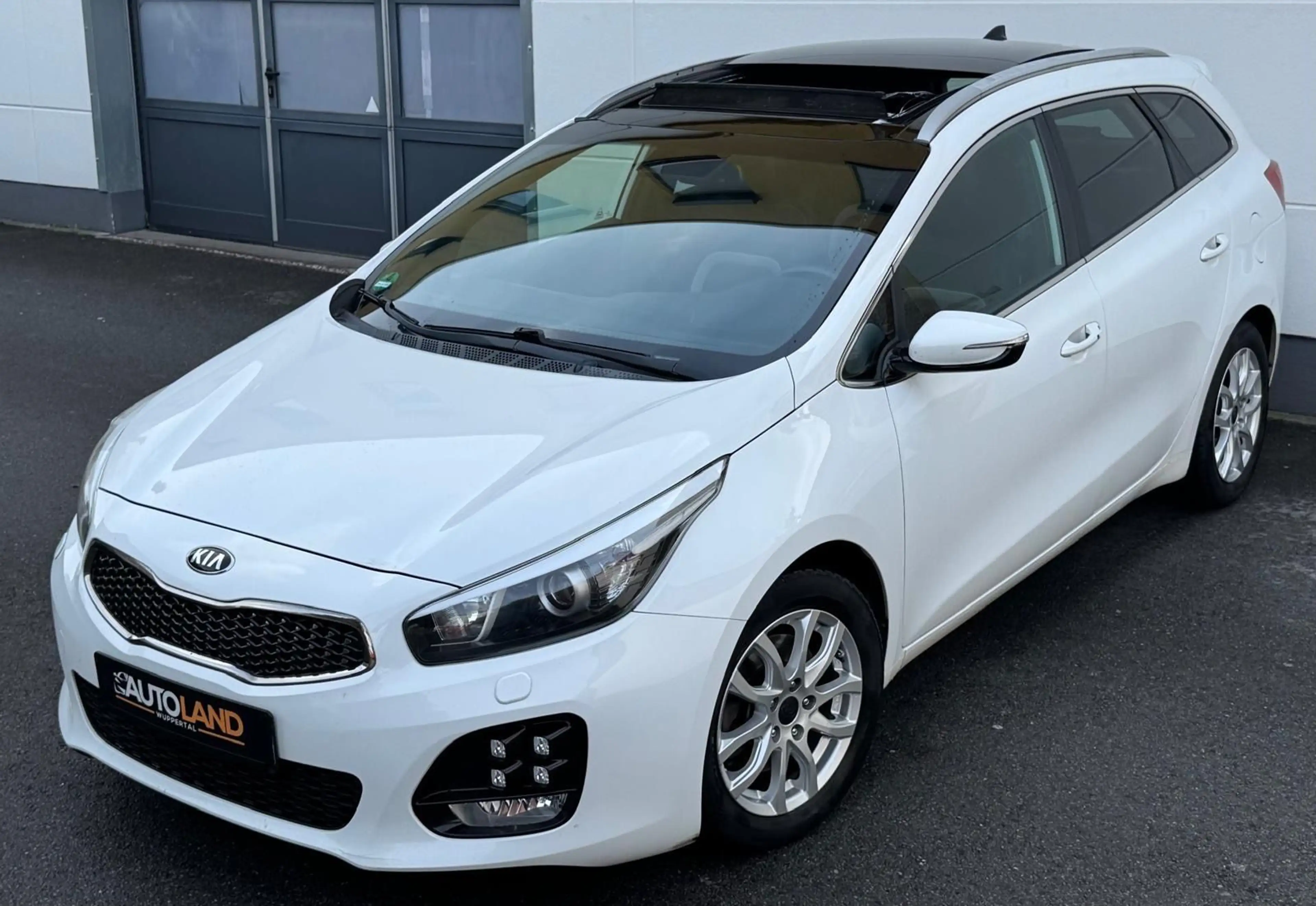 Kia Ceed SW / cee'd SW cee'd SW*GT Line*2.Hand*Automatik*Navi*Keyl*Pano — photo 5