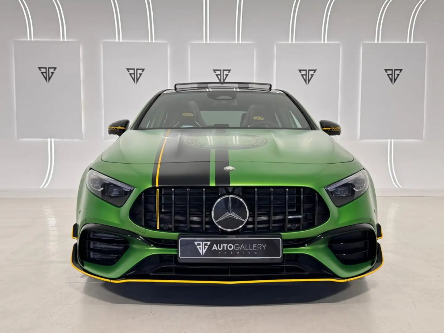 Mercedes-Benz A 45 AMG S Line Premium 4Matic+ 8G-DCT Verde - 2