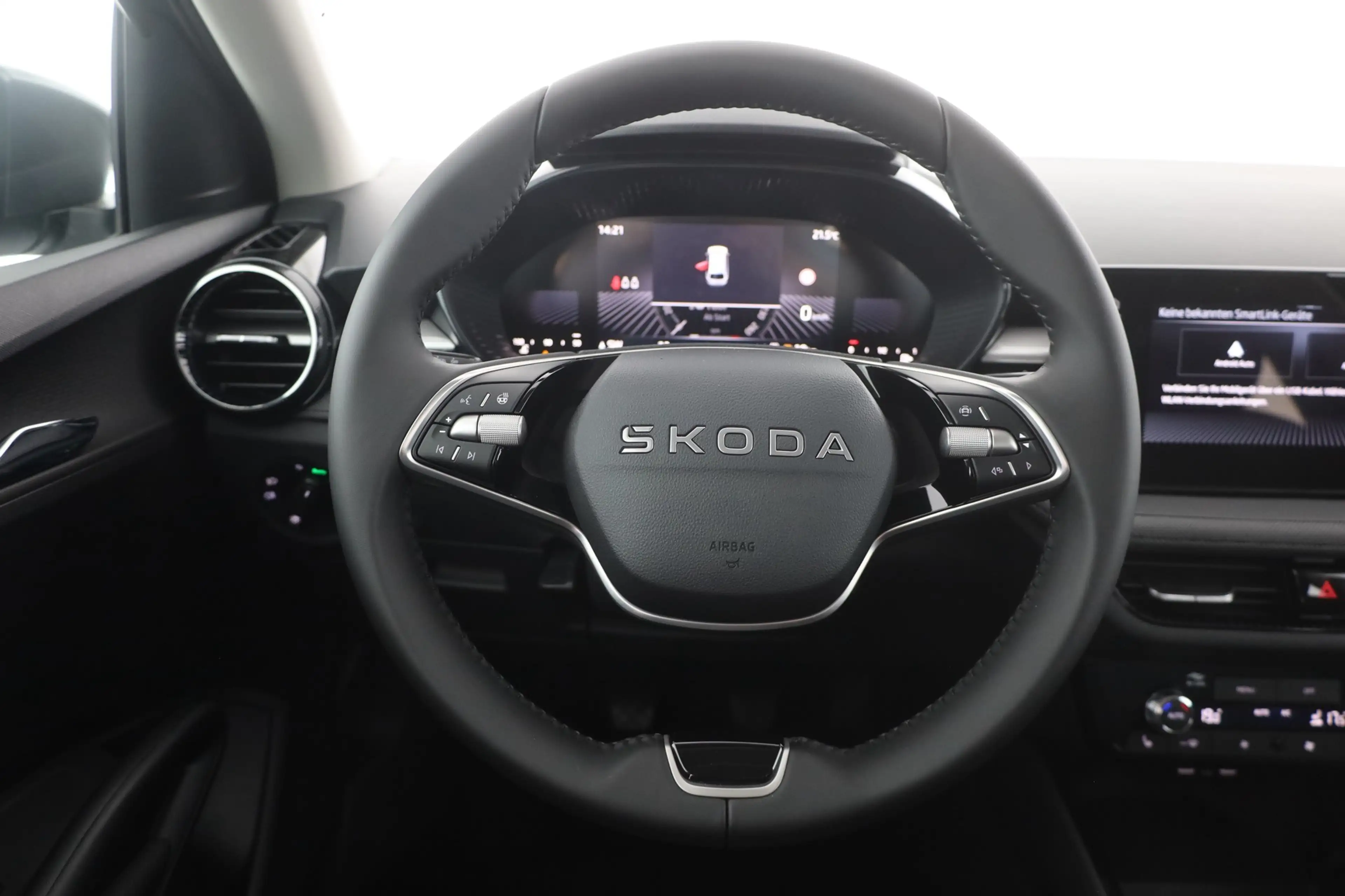 Skoda Fabia 1.0 MPI LED Sitzheizung Tempomat — photo 14