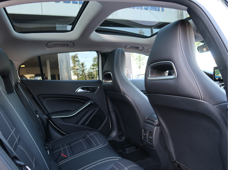 Mercedes-Benz GLA 200 Prestige | Panorama | 18inch | Park-Assist | Camer — photo 4