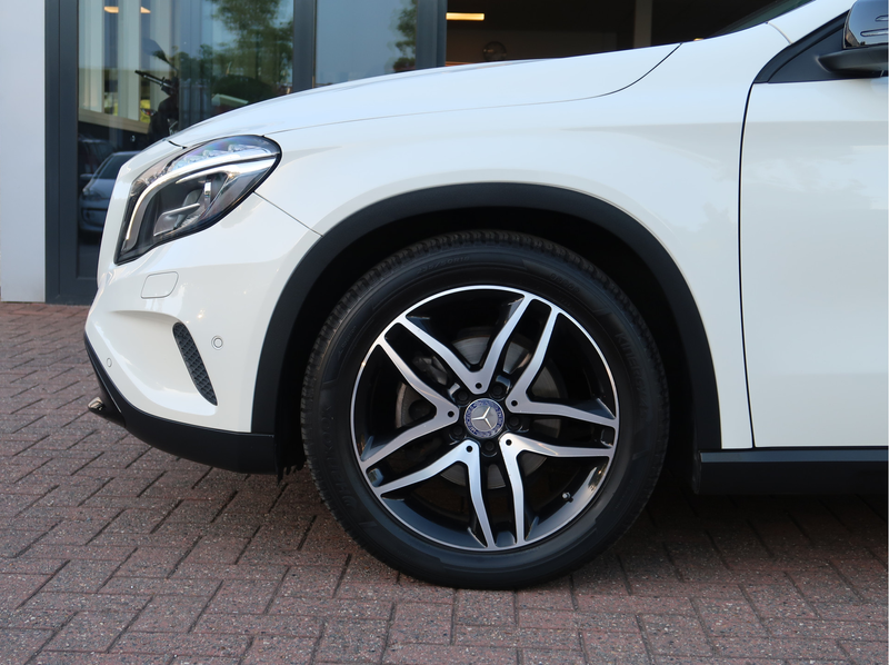 Mercedes-Benz GLA 200 Prestige | Panorama | 18inch | Park-Assist | Camer — photo 15