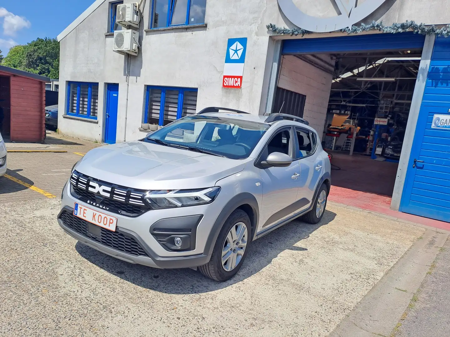 Dacia Sandero Sandero Stepway TCe 100 ECO-G Expression+ Grijs - 1