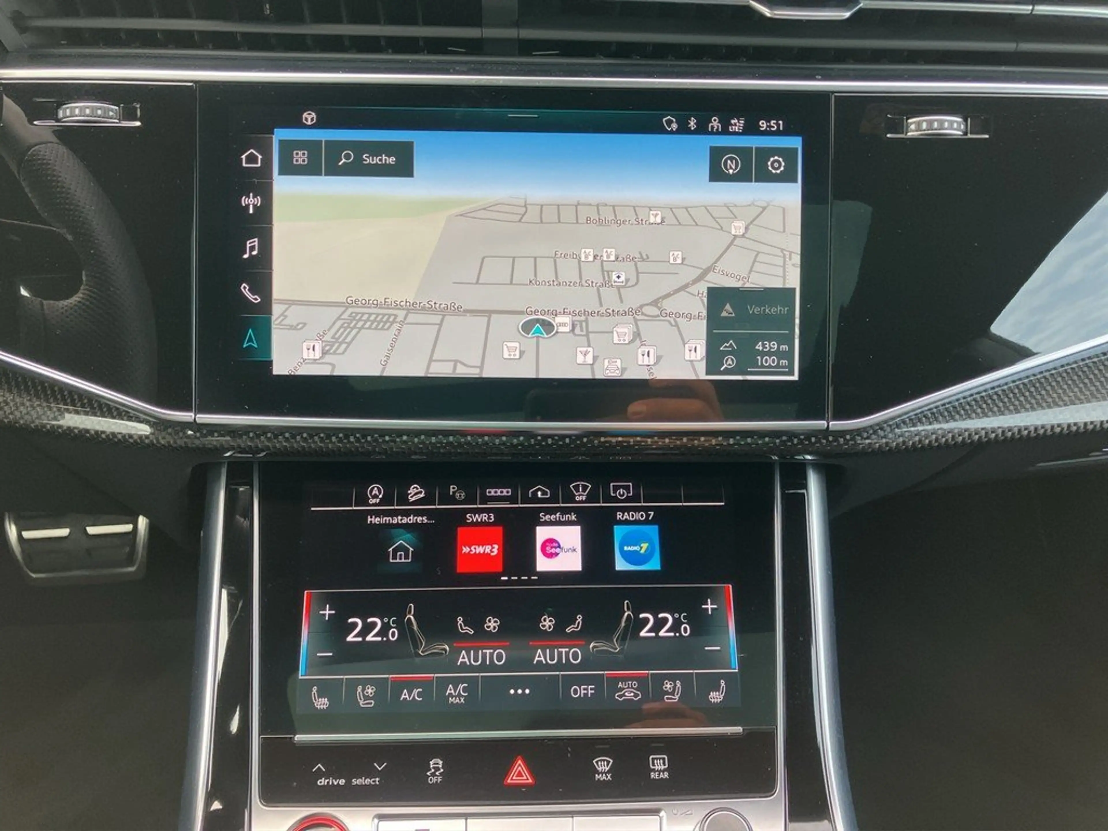 Audi SQ8 4.0TFSI competition plus AHK Head-up-Display — photo 13