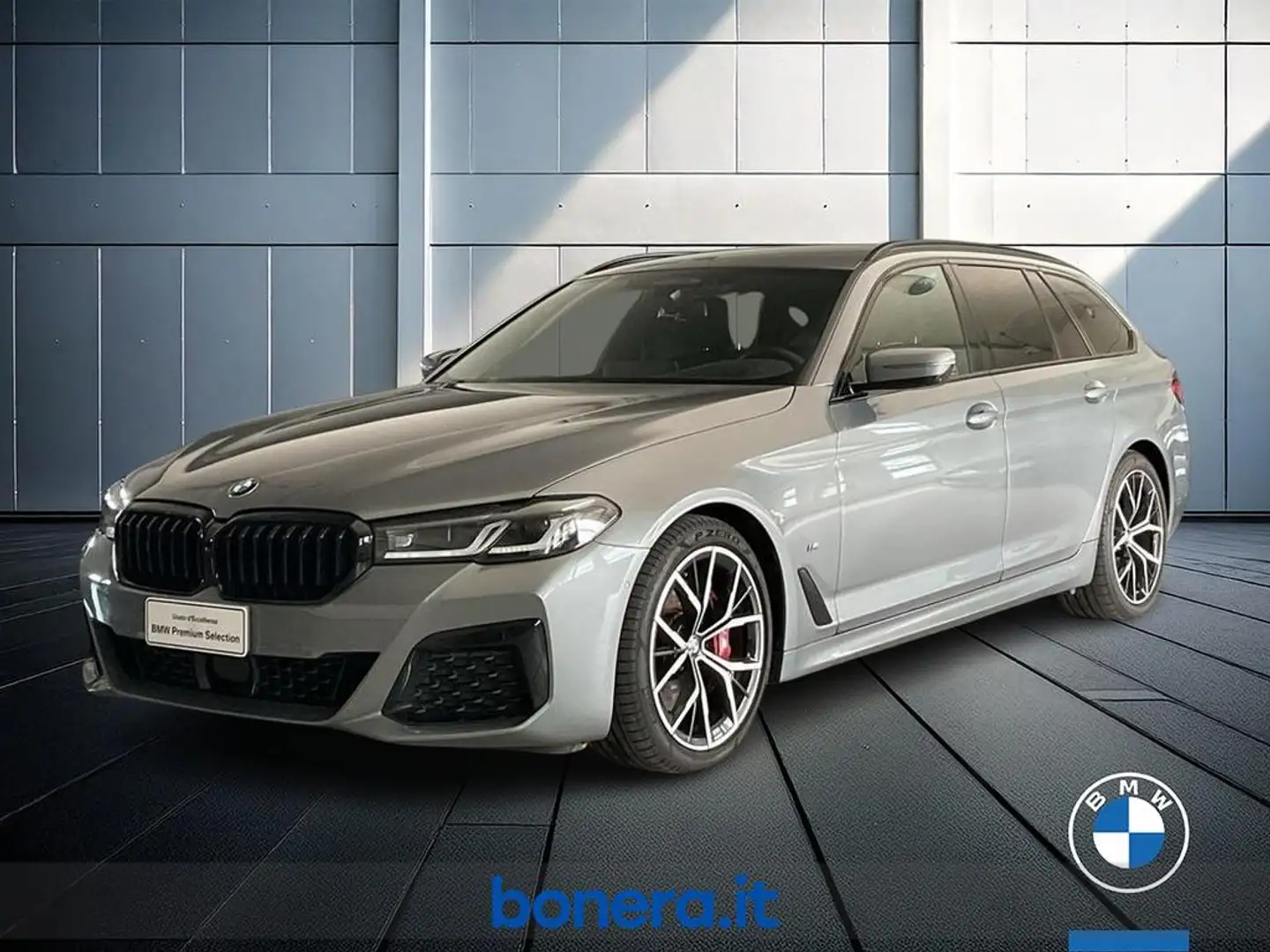 BMW 520 d Touring mhev 48V xdrive Msport auto Šedá - 1