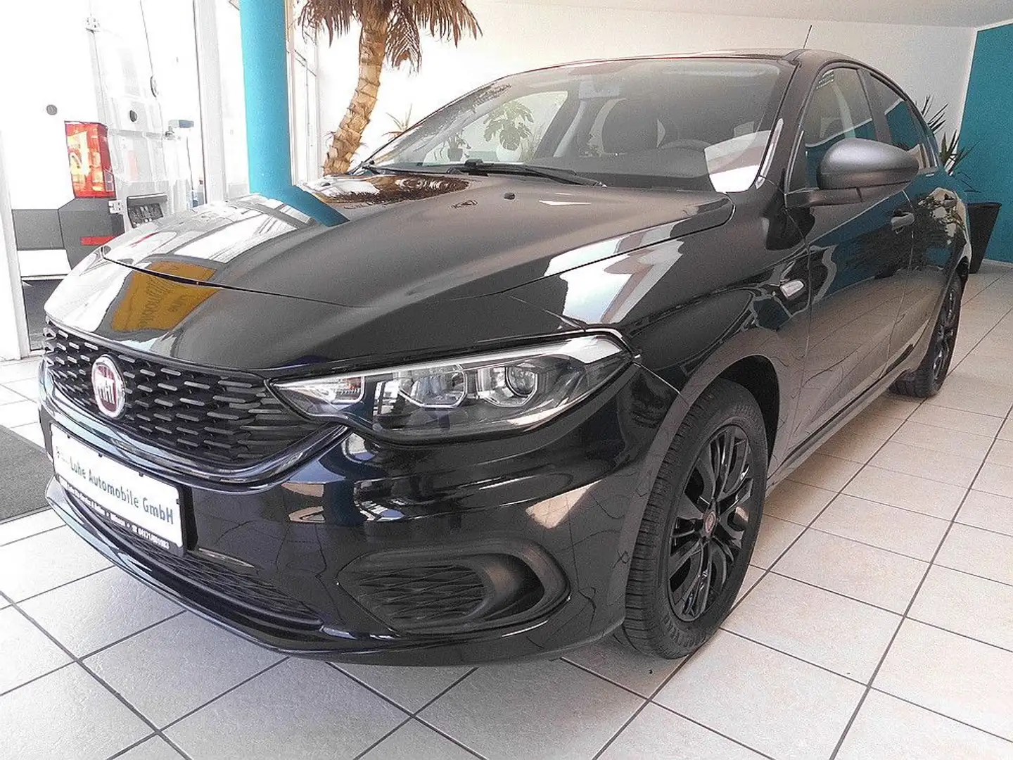 Fiat Tipo 1,4 Street 1.Hand Orig. 10tkm. Czarny - 1