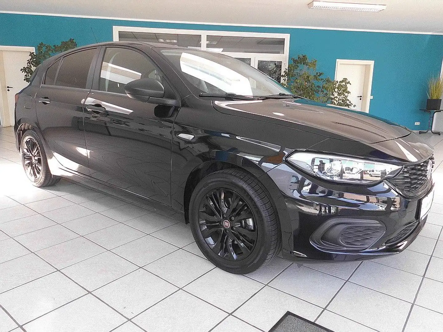 Fiat Tipo 1,4 Street 1.Hand Orig. 10tkm. Czarny - 2