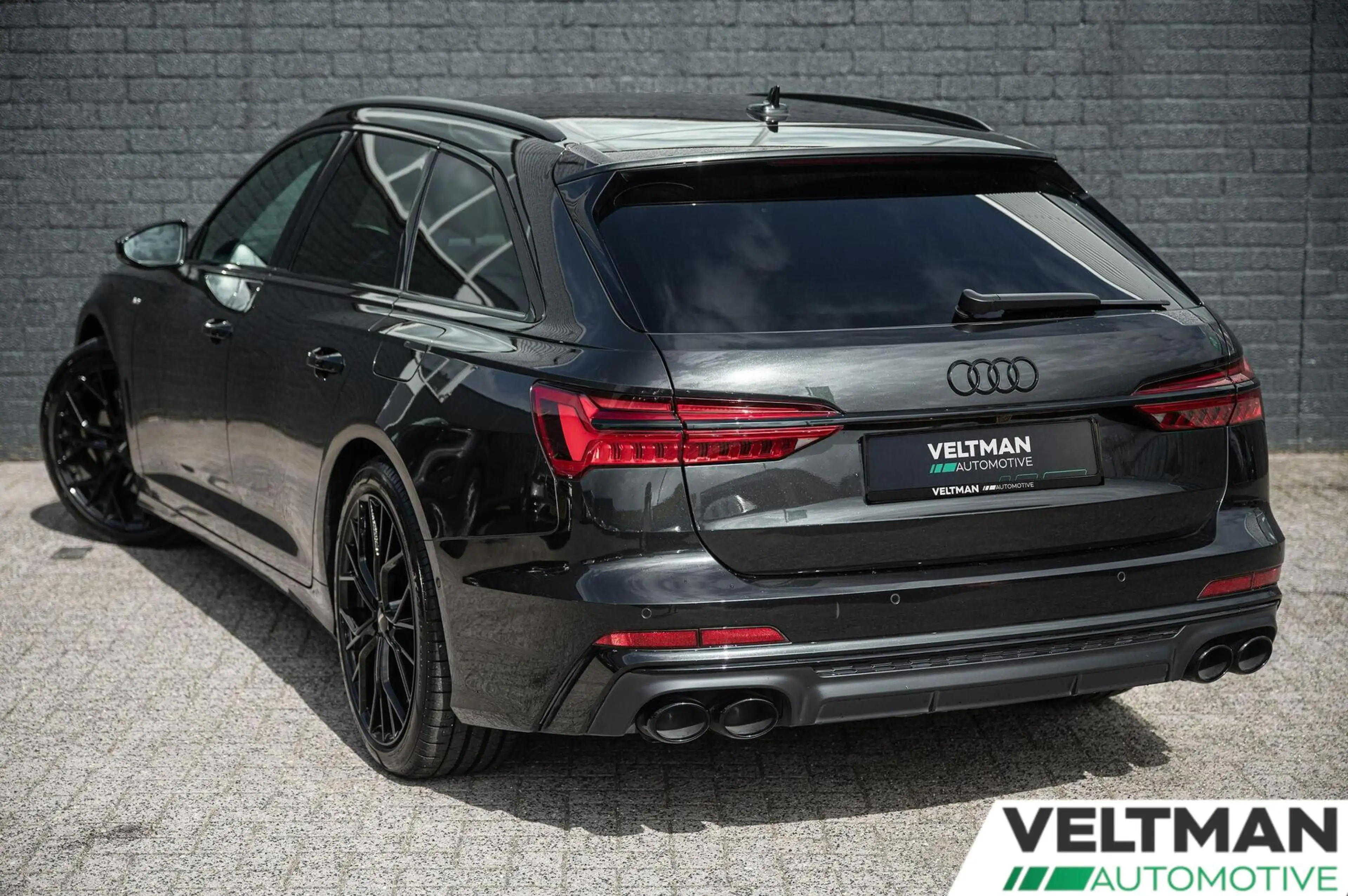 Audi A6 Avant 55 TFSI e quattro Competition TREKHAAK 21INC — photo 3