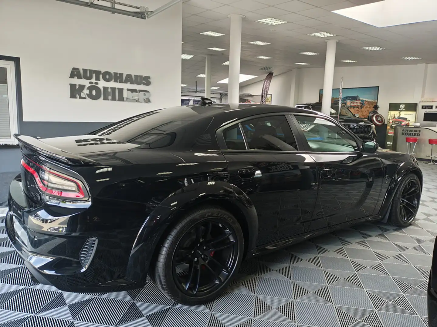 Dodge Charger SRT Hellcat Widebody Jailbreak NAP Klappenauspuff crna - 2