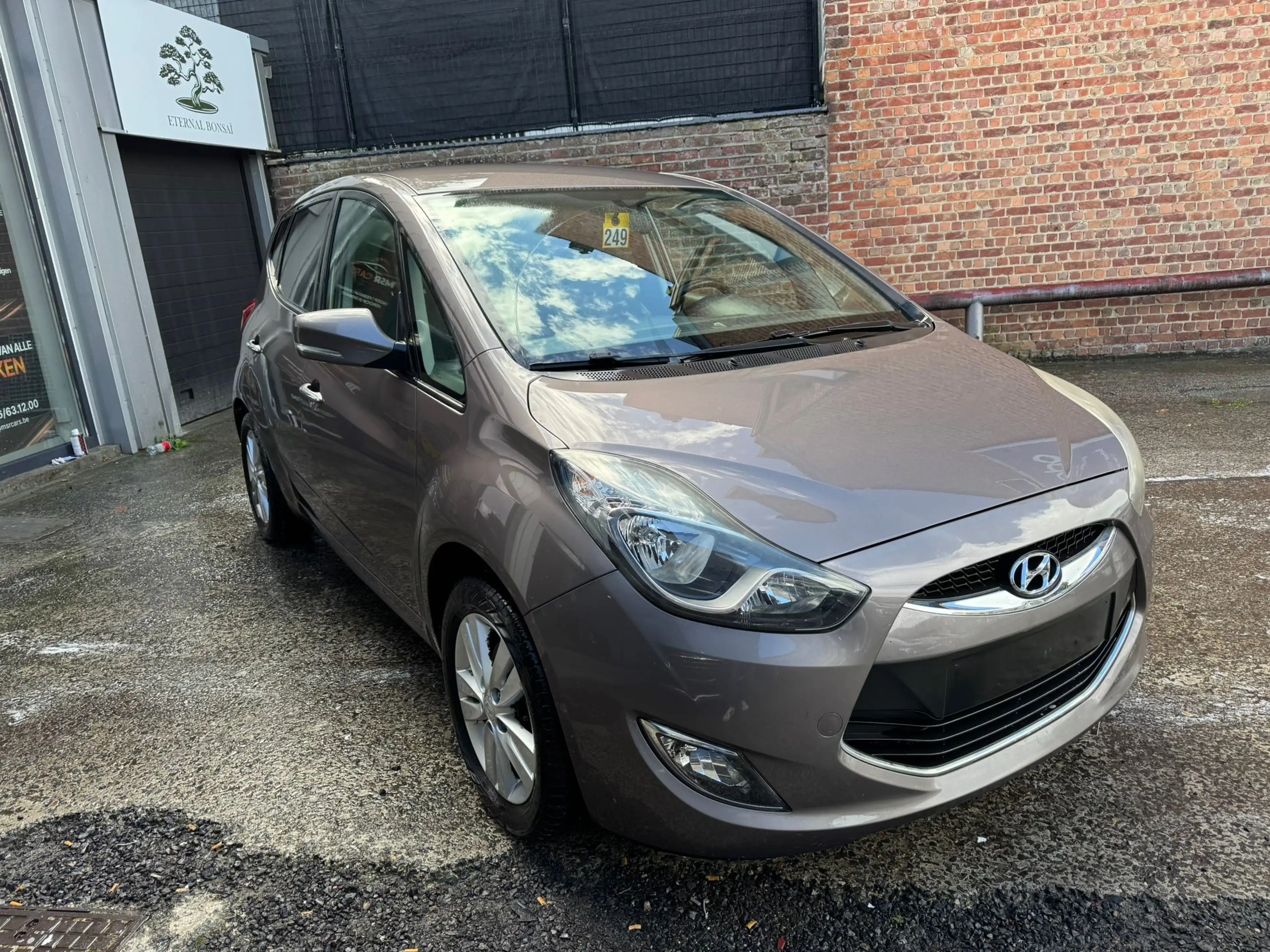 Hyundai iX20 1.4i-AIRCO-JANTES + CARNET COMPLET ! — photo 4