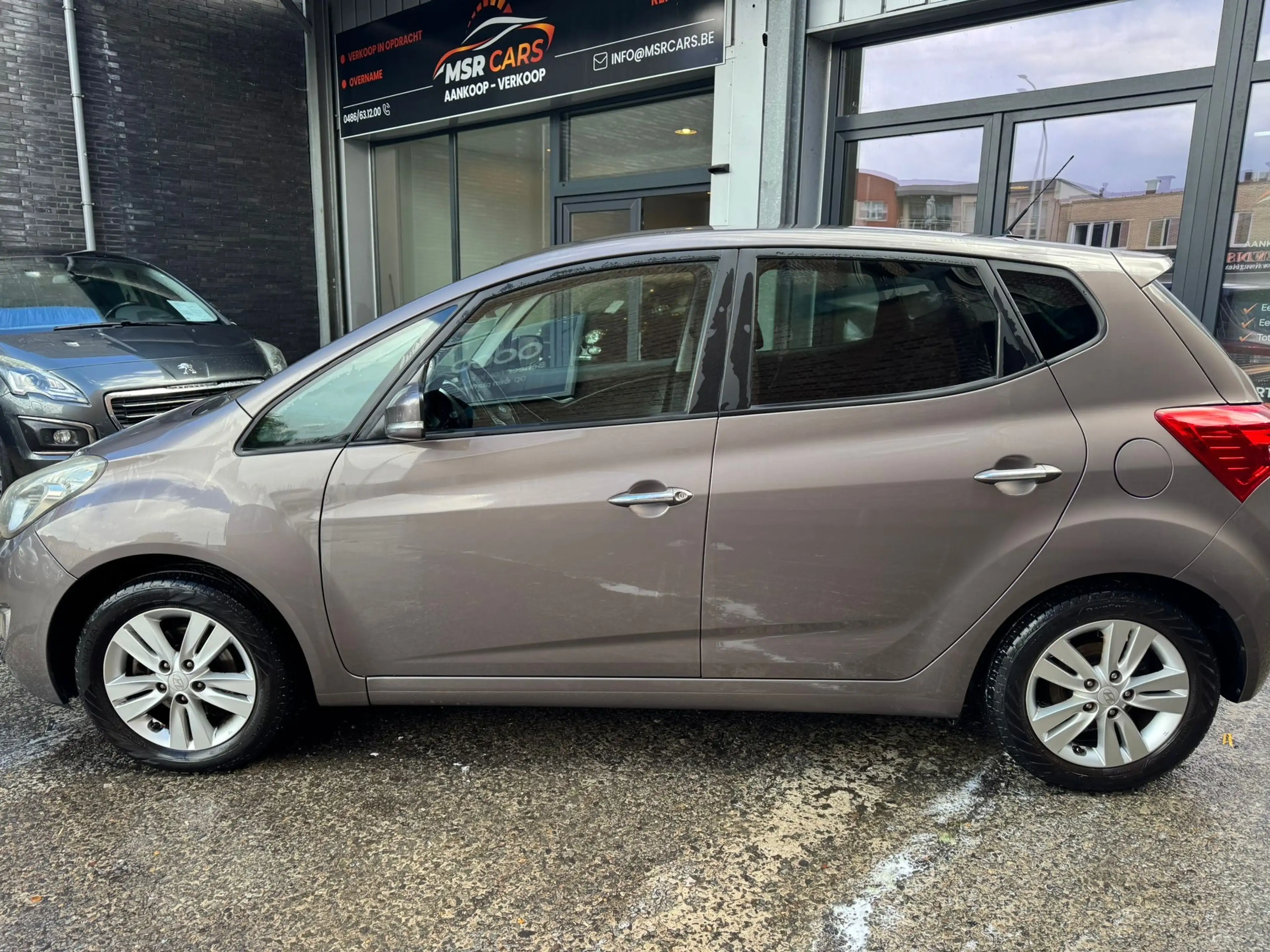 Hyundai iX20 1.4i-AIRCO-JANTES + CARNET COMPLET ! — photo 8