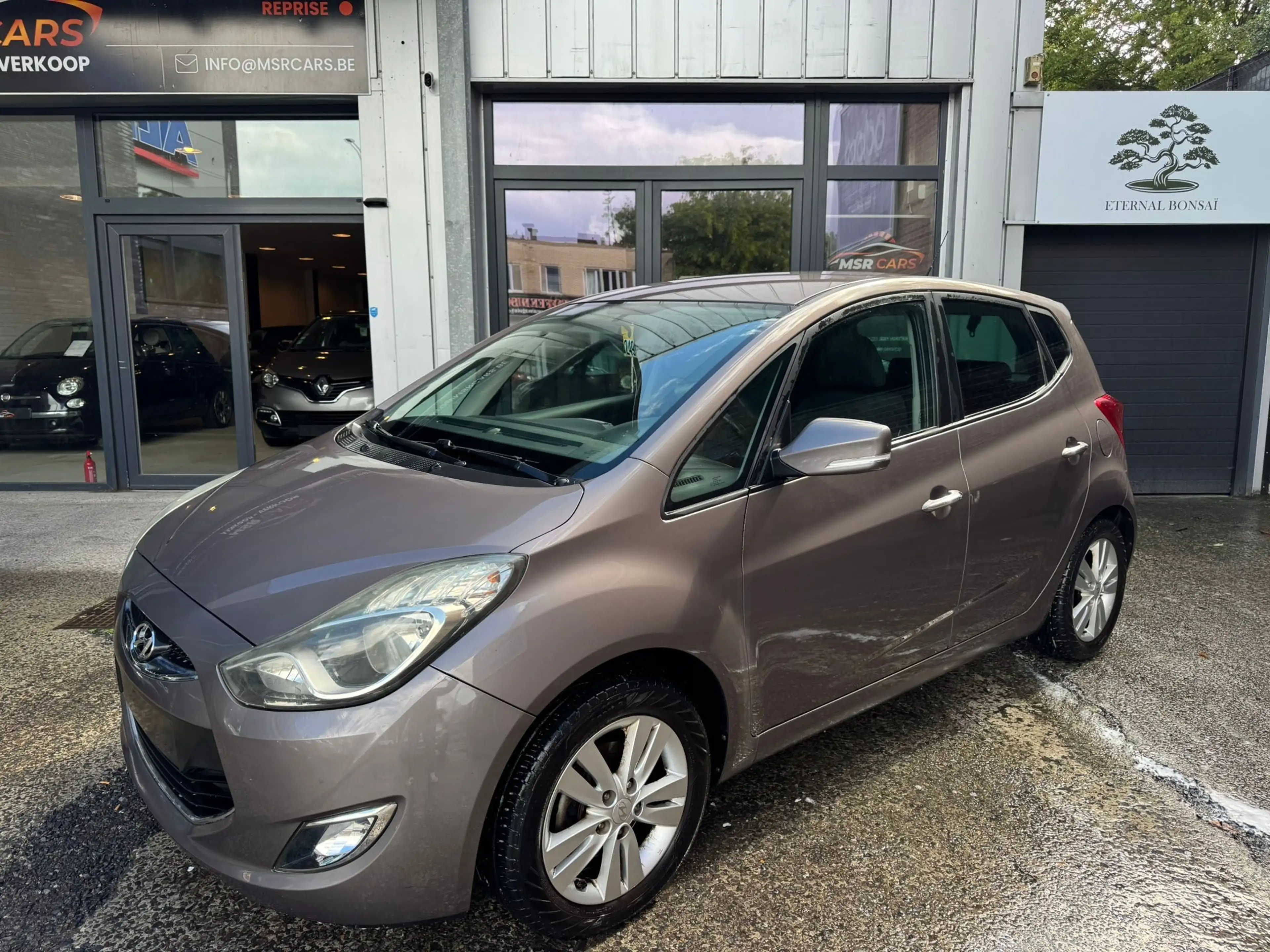 Hyundai iX20 1.4i-AIRCO-JANTES + CARNET COMPLET !