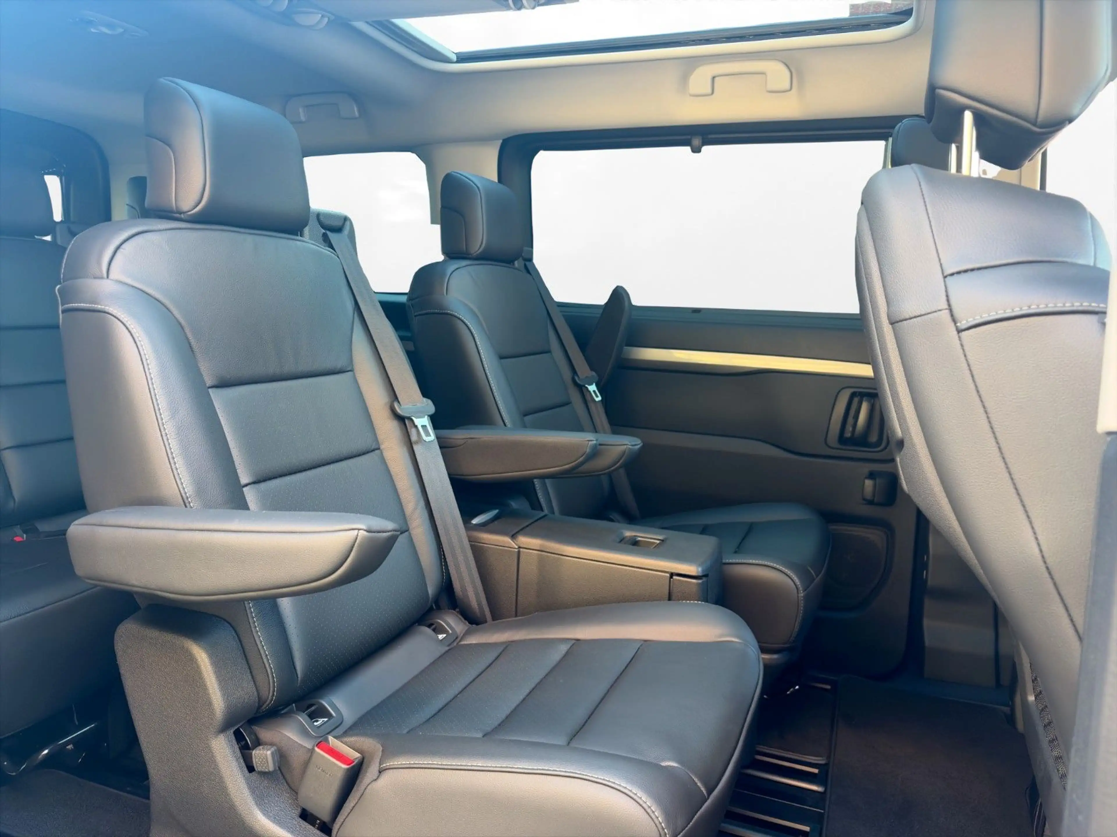 Opel Zafira Life GS M Panorama 7-Sitzer Tisch — photo 9