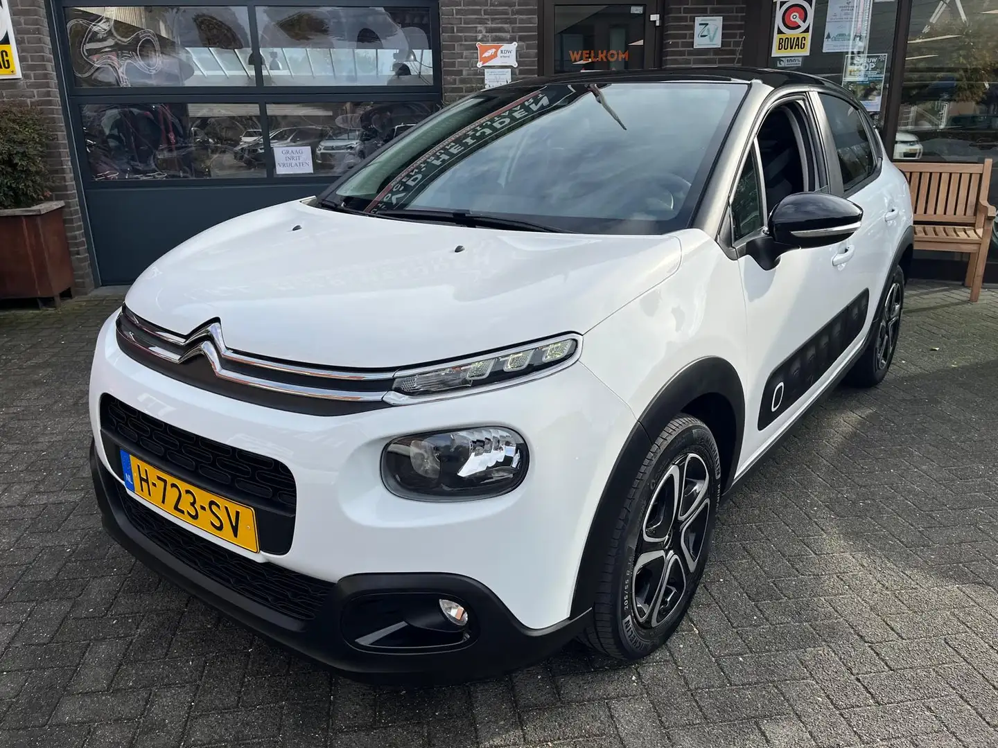 Citroen C3 1.2 PureTech Feel Edition PDC App-connect Blanc - 1