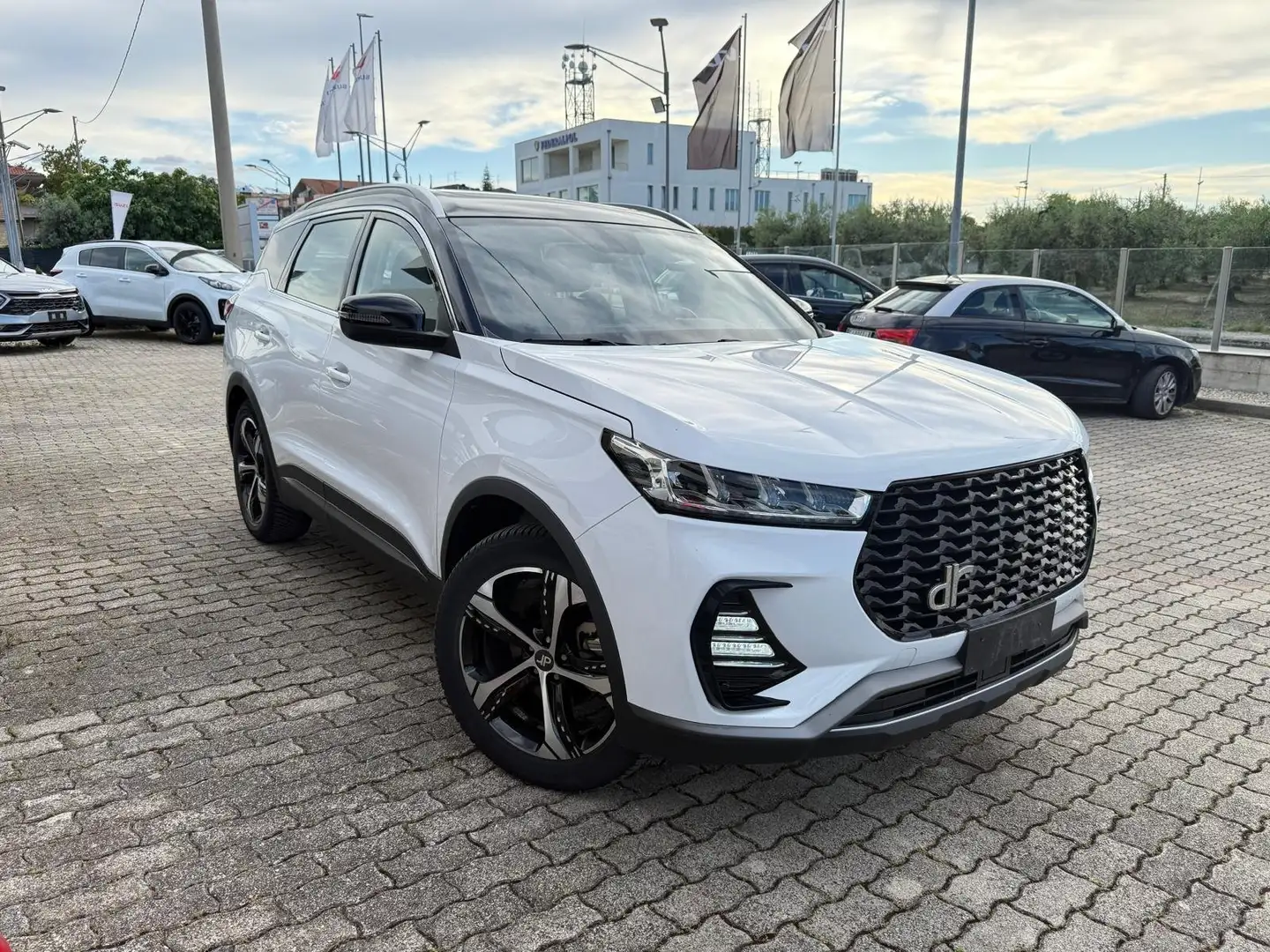 DR Automobiles DR6 6.0 1.5 turbo Gpl 149cv cvt Blanc - 1