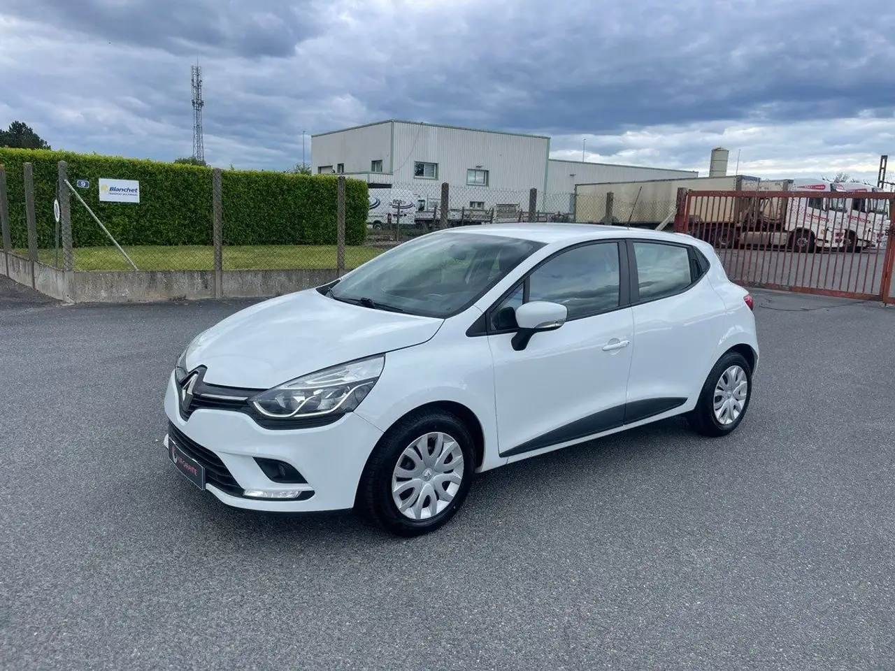 Renault Clio dci 90 cv garantie 12 mois