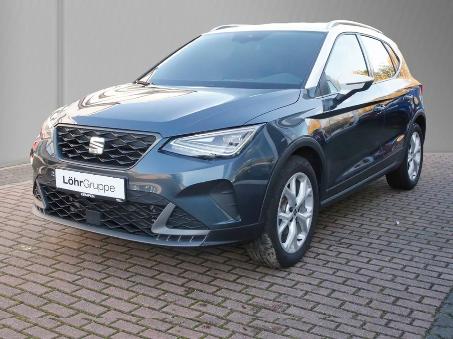 SEAT Arona 1.0 TSI FR 17"Navi+VC+FullLink LED PDC SHZ Grau - 2