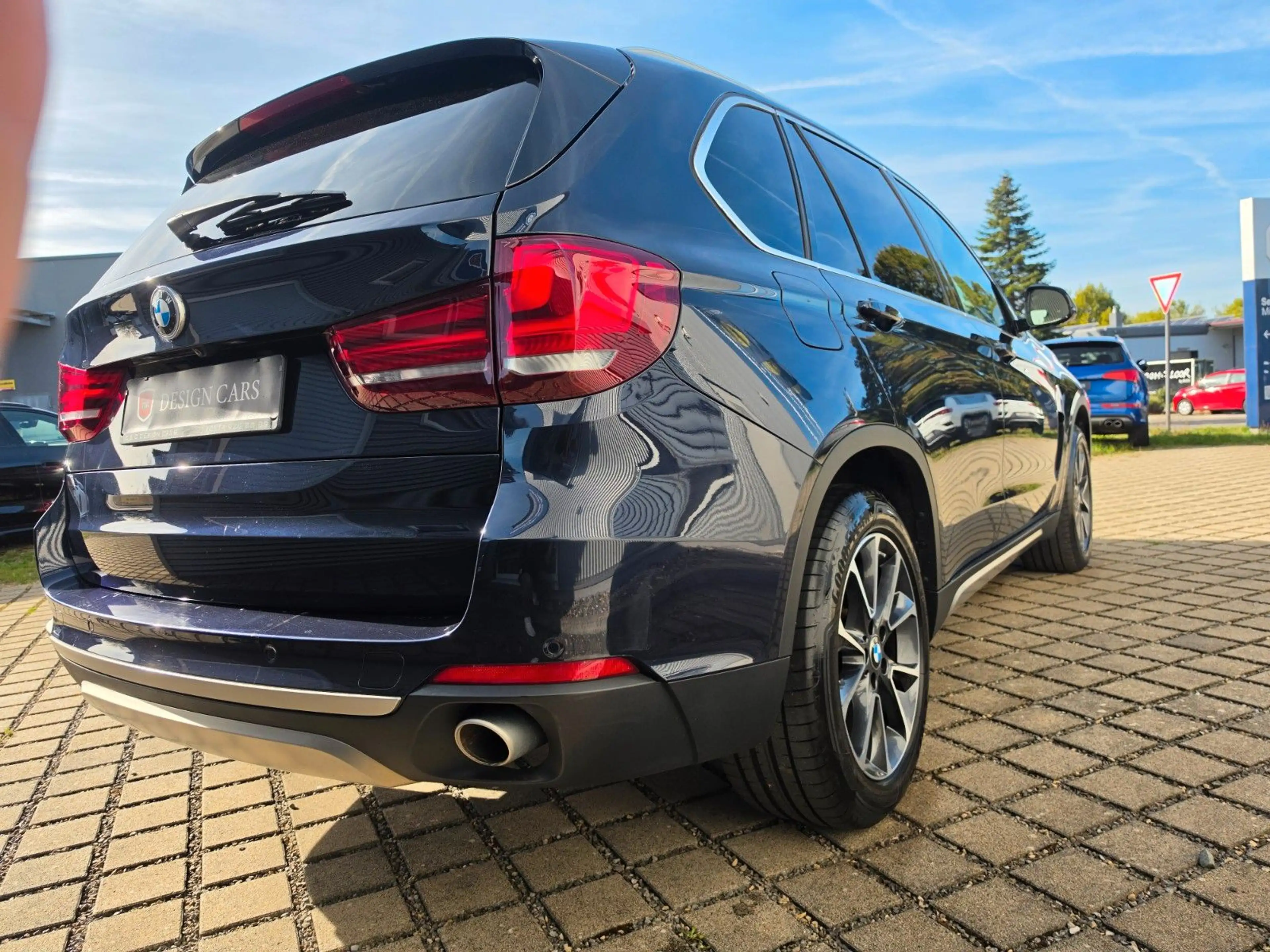 BMW X5 xDrive 30 d HuP AHK Rear Enter System — photo 6