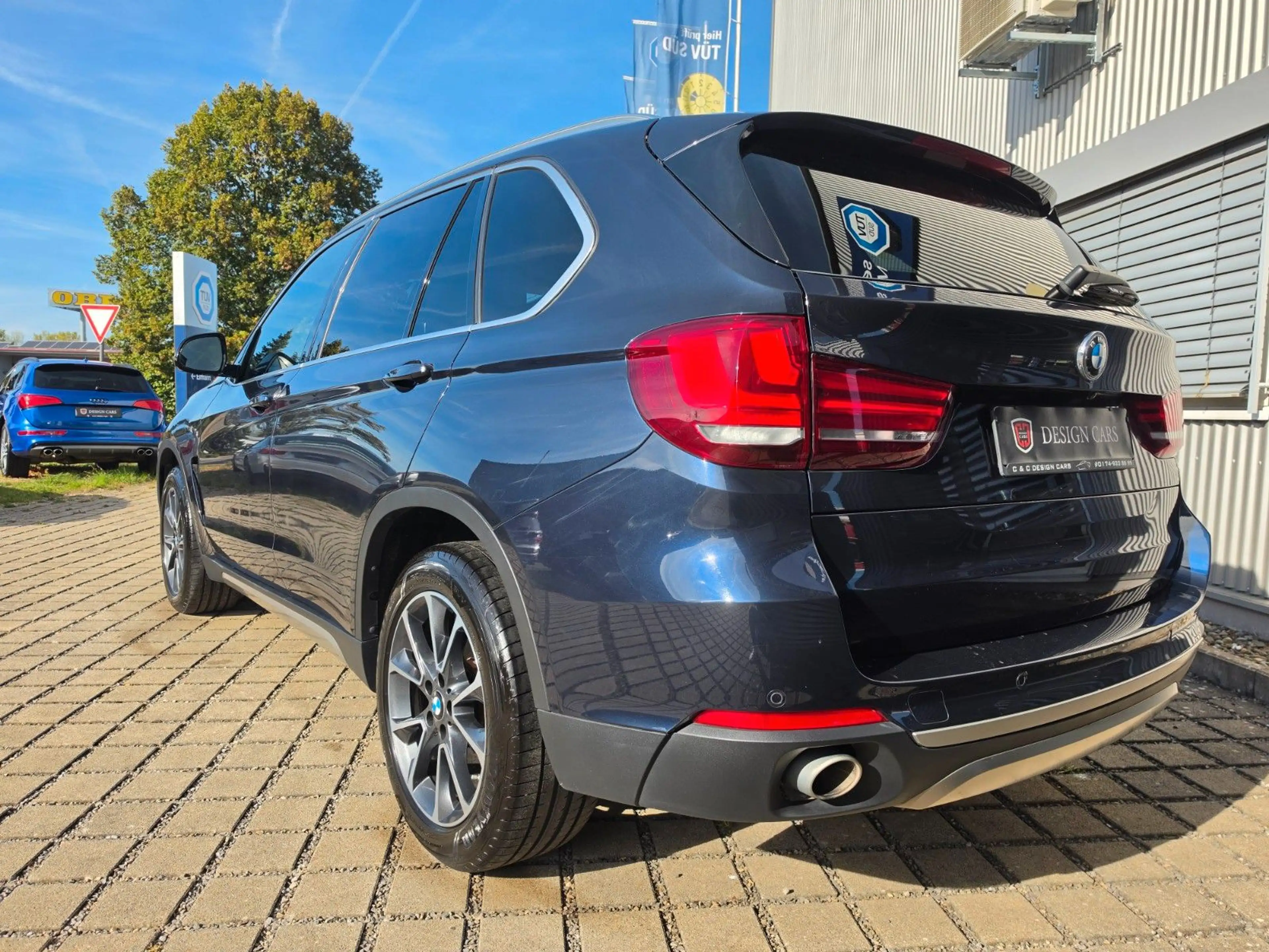 BMW X5 xDrive 30 d HuP AHK Rear Enter System — photo 9