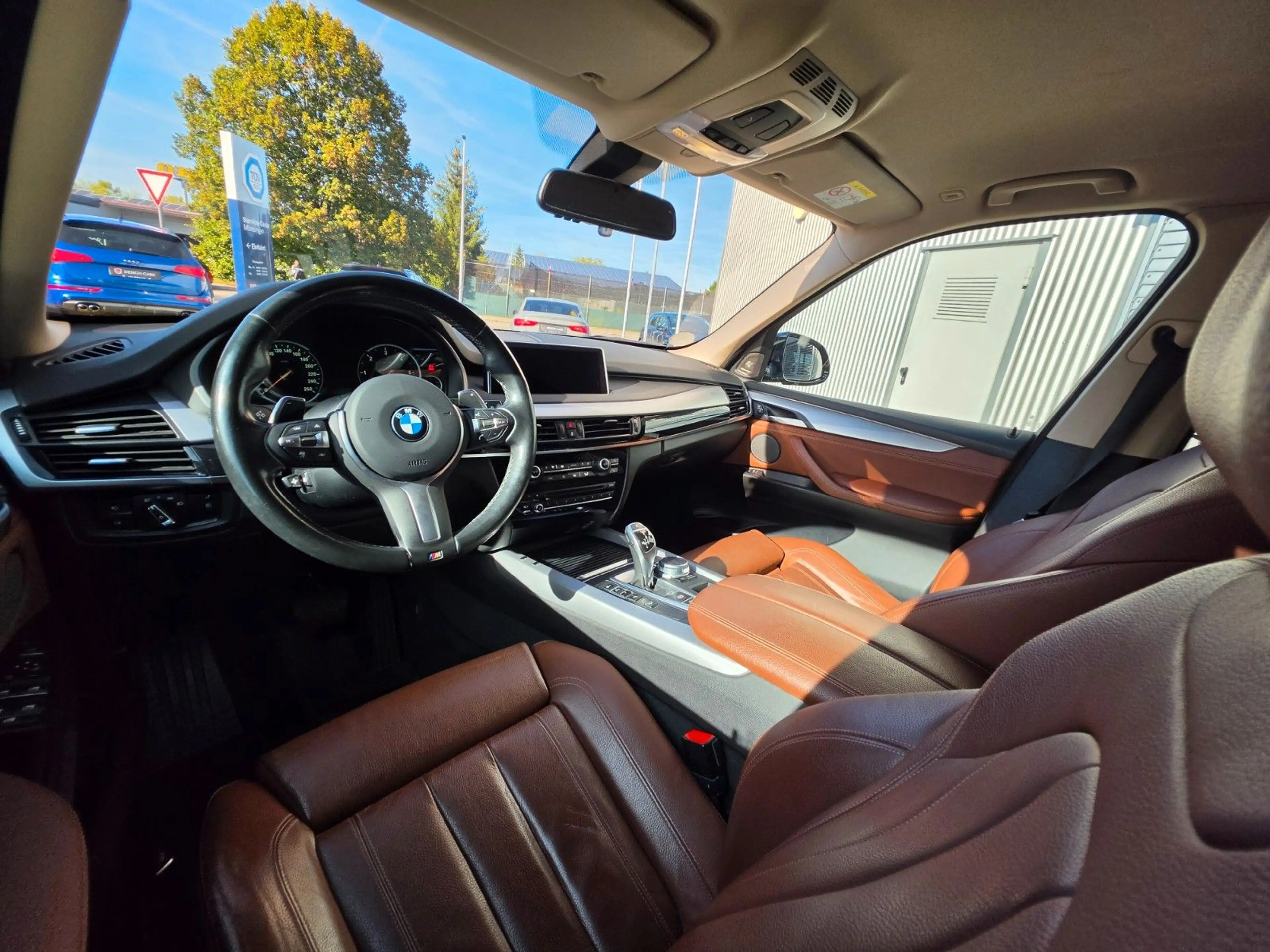 BMW X5 xDrive 30 d HuP AHK Rear Enter System — photo 13