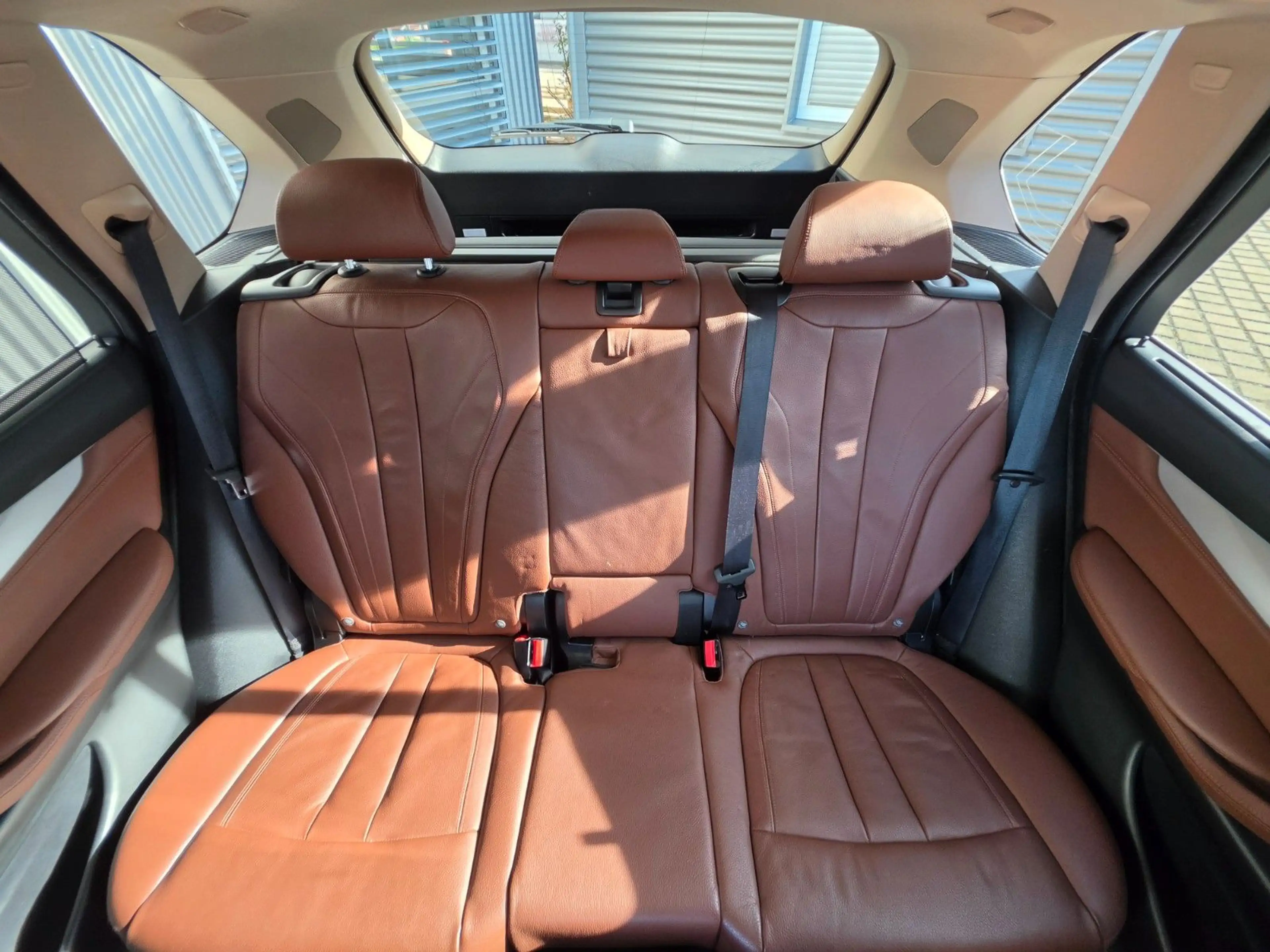 BMW X5 xDrive 30 d HuP AHK Rear Enter System — photo 15