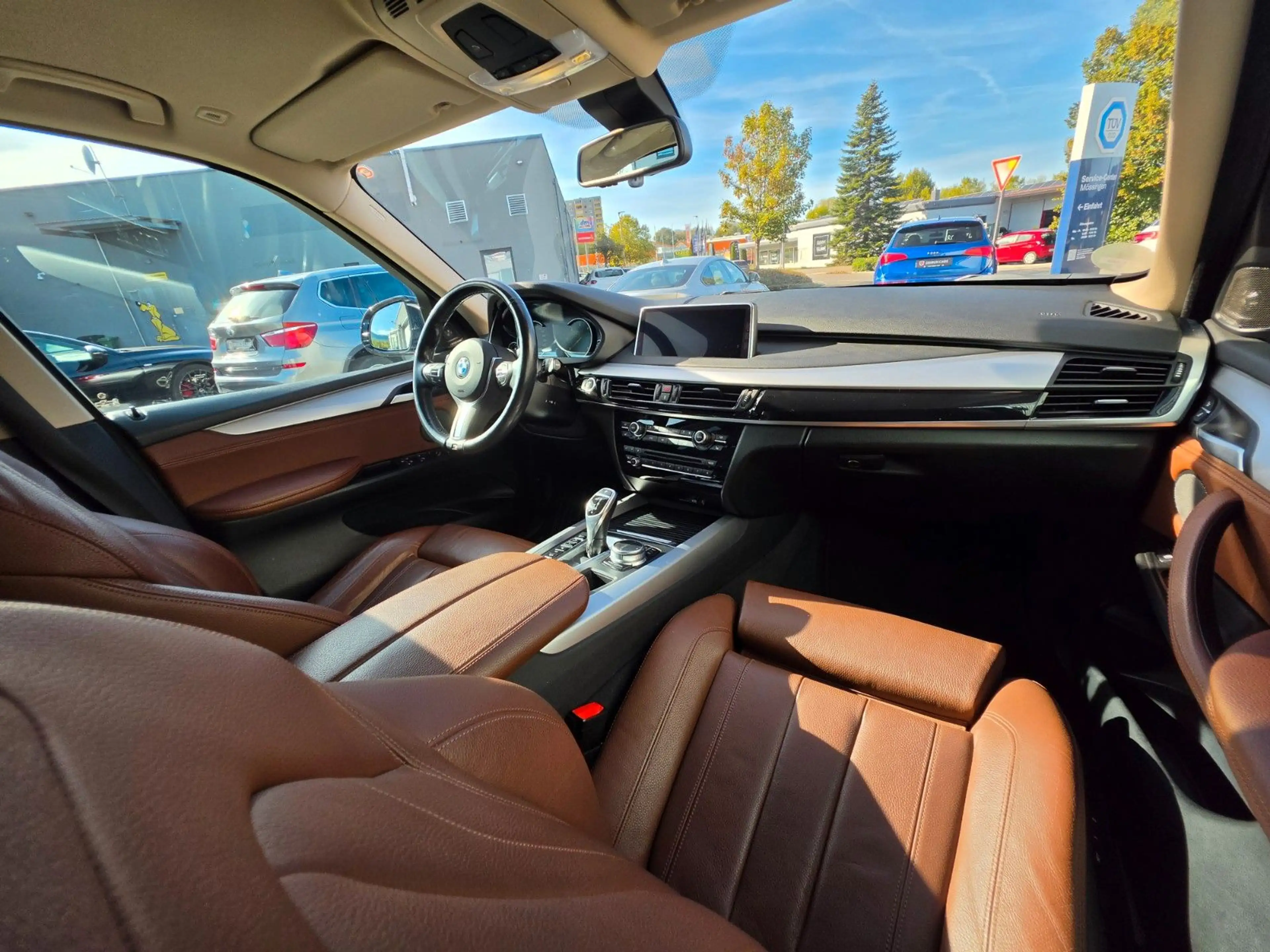 BMW X5 xDrive 30 d HuP AHK Rear Enter System — photo 14