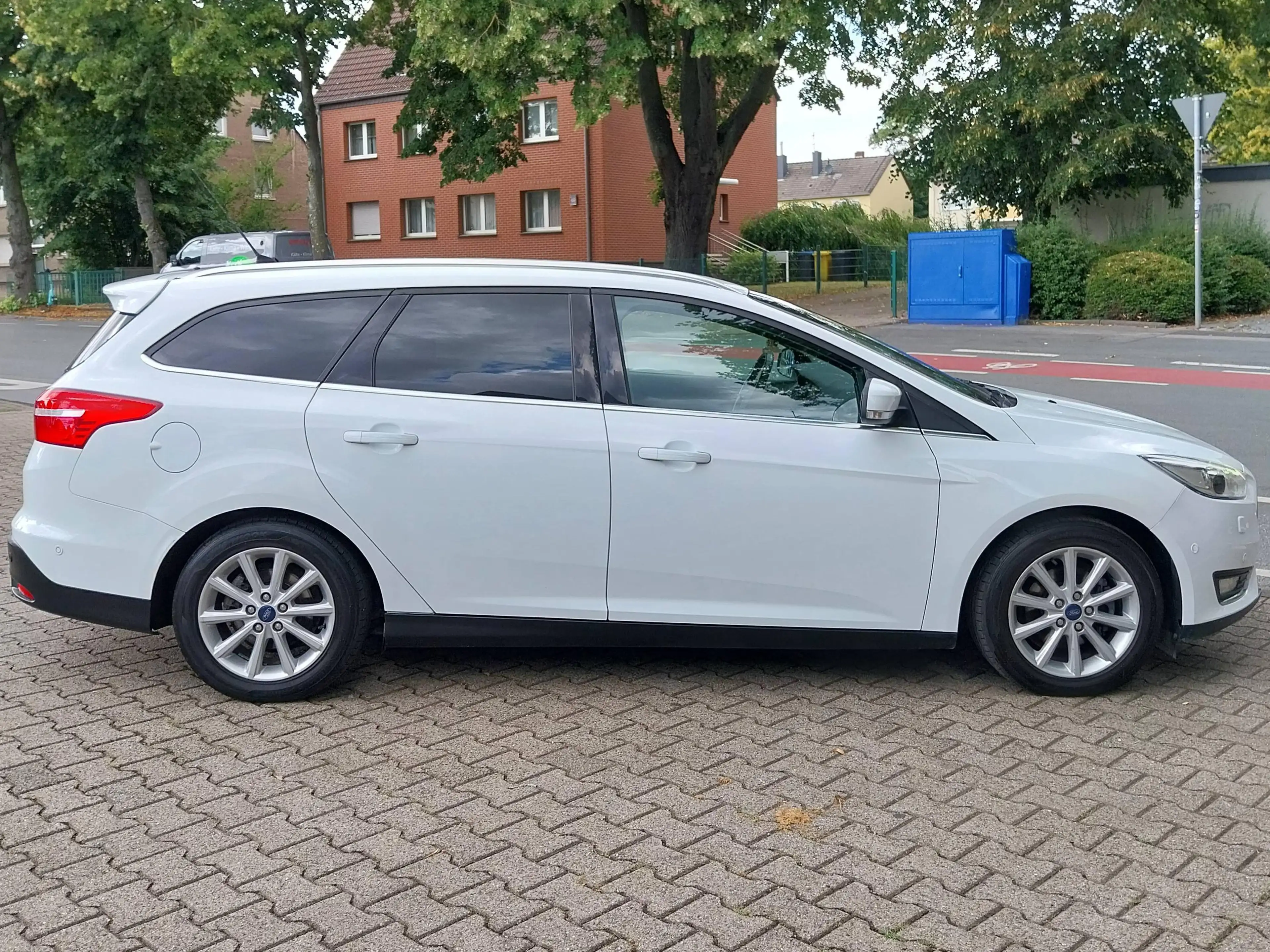 Ford Focus Titanium — photo 4