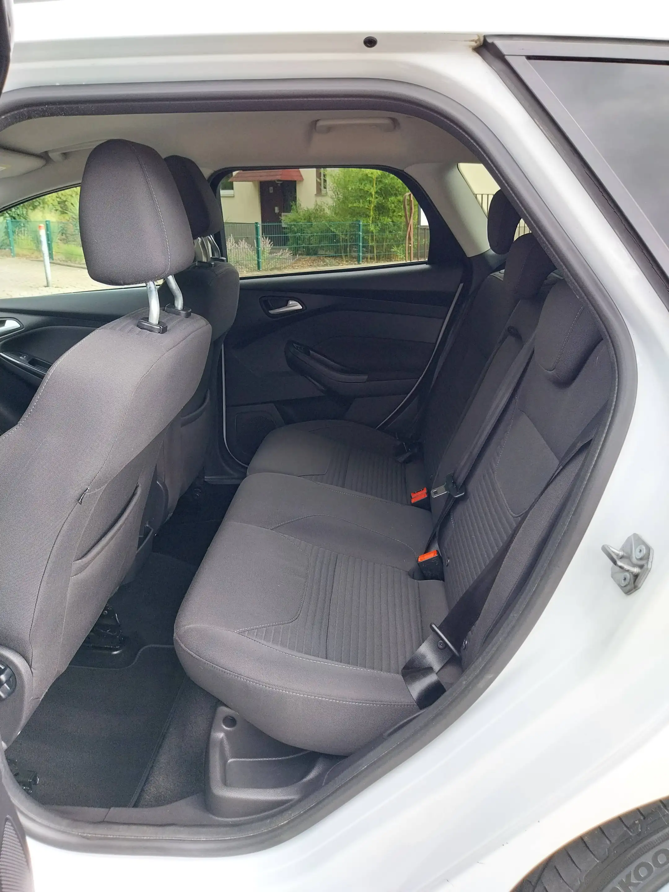 Ford Focus Titanium — photo 11