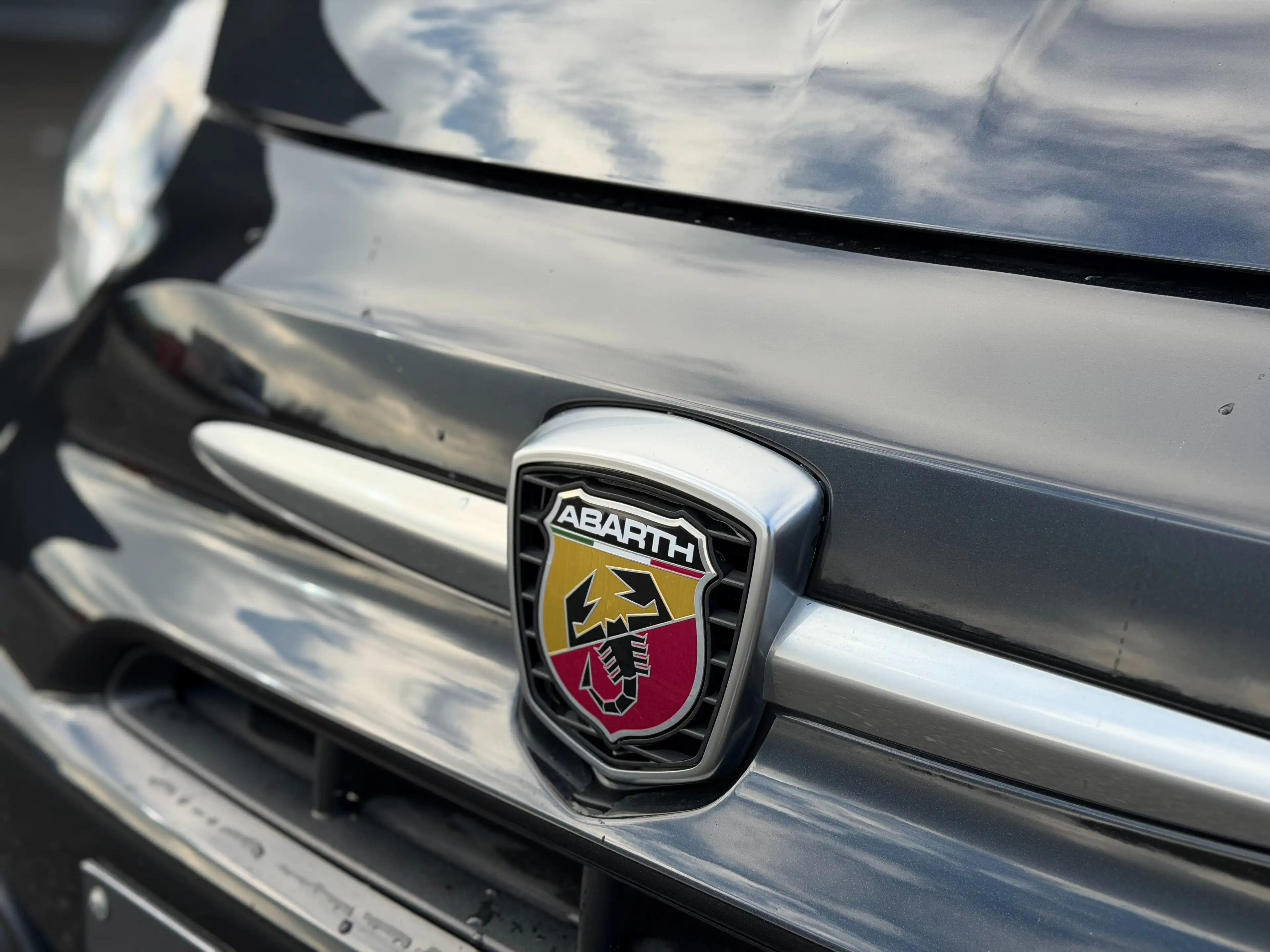 Abarth 595 Pista 1.4T 163cv 70th Edition - Monza - Beats — photo 12