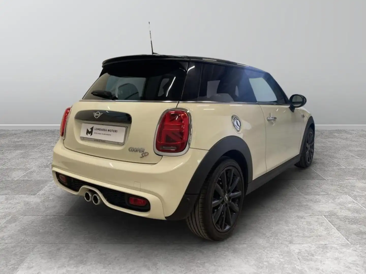 MINI Cooper SD 2.0 TwinPower Turbo Cooper SD Hype Steptronic Wit - 2
