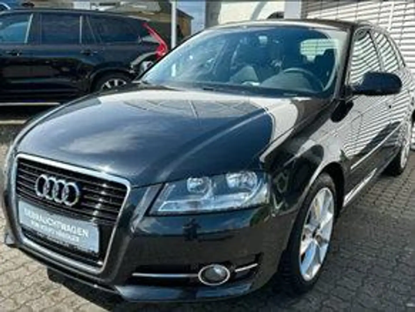 Audi A3 A3 1.4 TFSI Sportback Attraction Zwart - 1