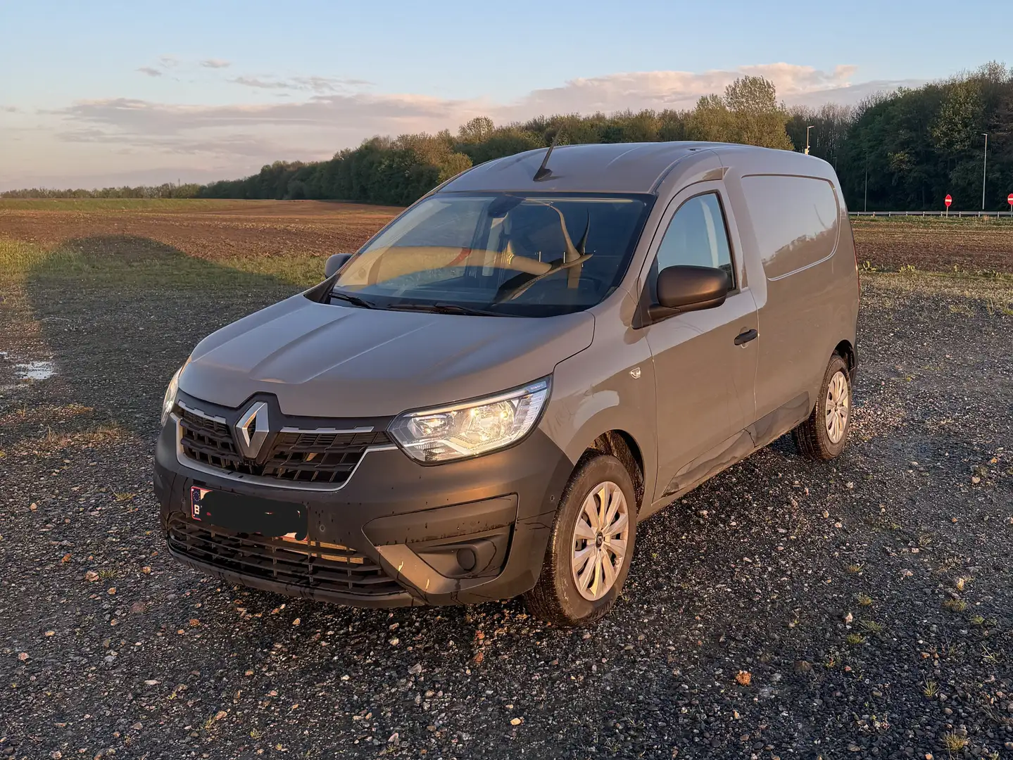 Renault Express 1.3 TCe Ecoleader Confort S/S (EU6d) Šedá - 1