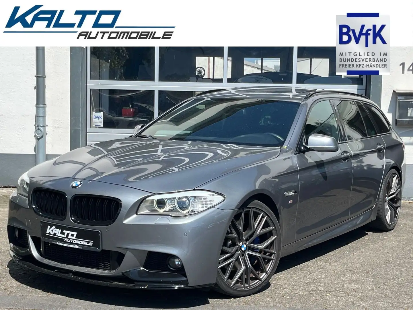 BMW 530 d touring M-Sport NavPro Komfortsitz Pano 20" - 1