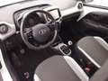 Toyota Aygo 1.0 VVT-i x-play CAMERA / AIRCO / BLUETOOTH / ELEK Wit - thumbnail 6
