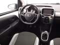Toyota Aygo 1.0 VVT-i x-play CAMERA / AIRCO / BLUETOOTH / ELEK Wit - thumbnail 17