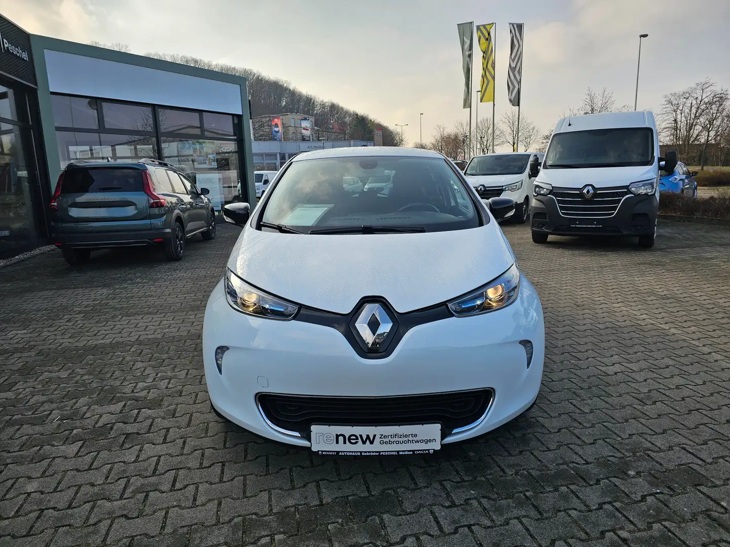 Renault ZOE R110 Limited Navi, SHZ, 16" Alu Mietbatterie Weiß - 2