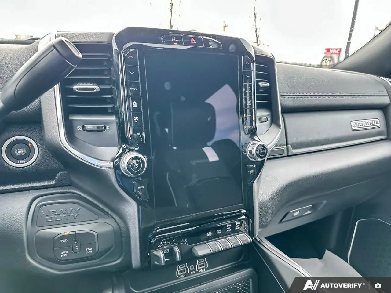 RAM 3500 снимка RAM 3500