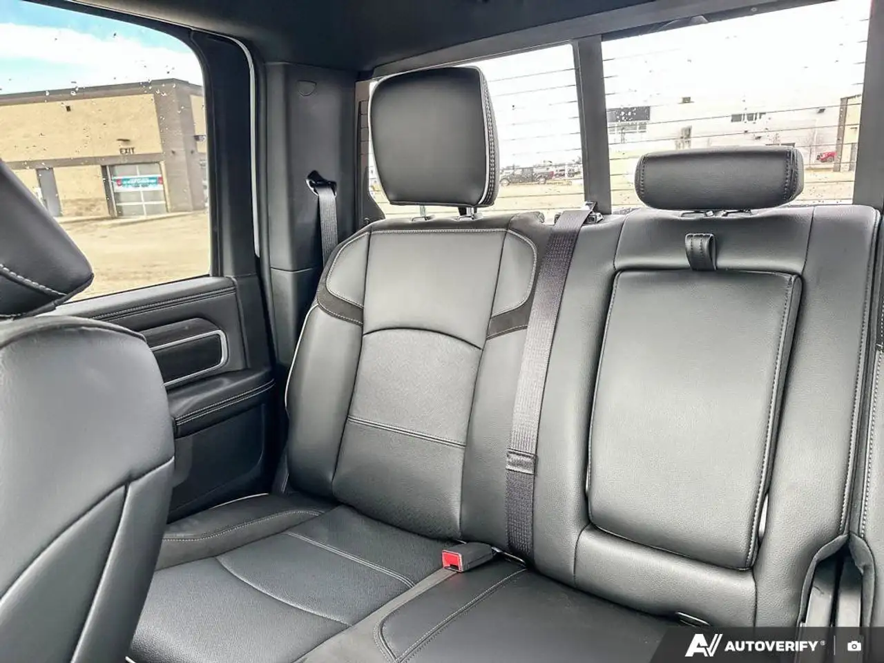 RAM 3500 снимка RAM 3500