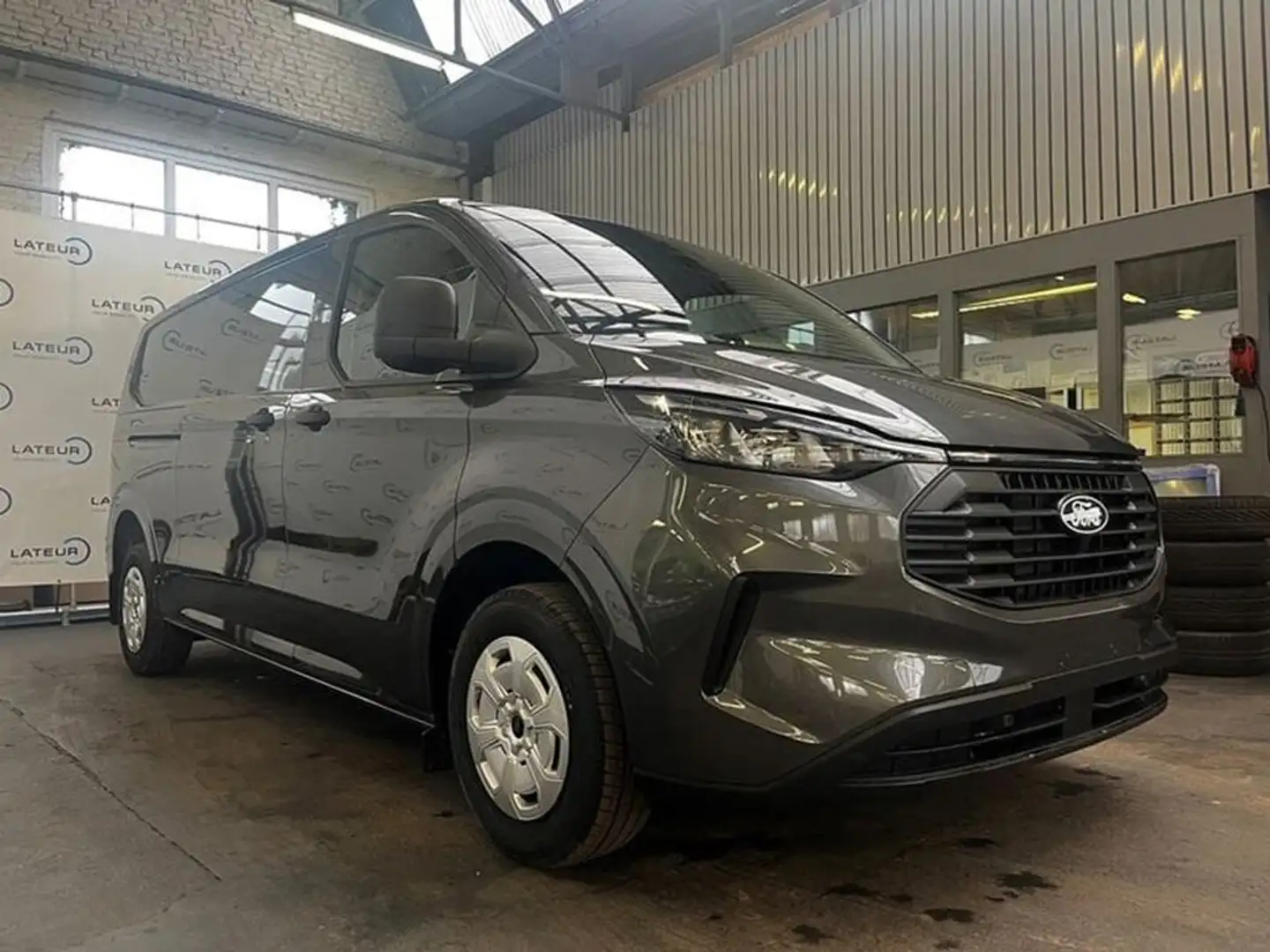 Ford Transit Custom Trend 320L 2.0TD 136pk M6 Grey - 2
