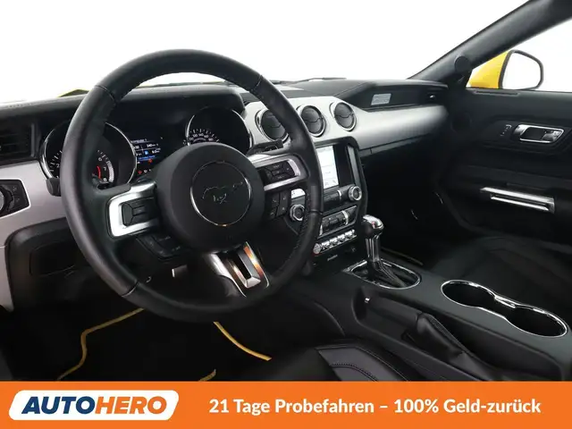 Ford Mustang view 11
