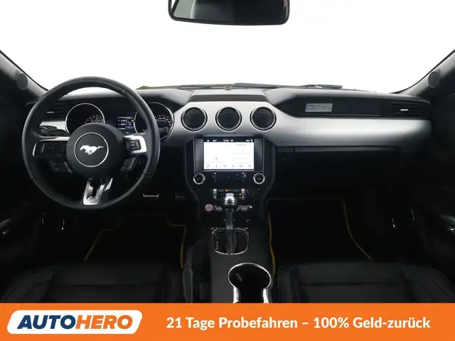 Ford Mustang view 12