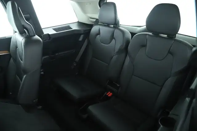 Volvo XC90 B5 AWD INSCRIPTION 7-SITZE LED NAVI HUD PANO Ansicht 12