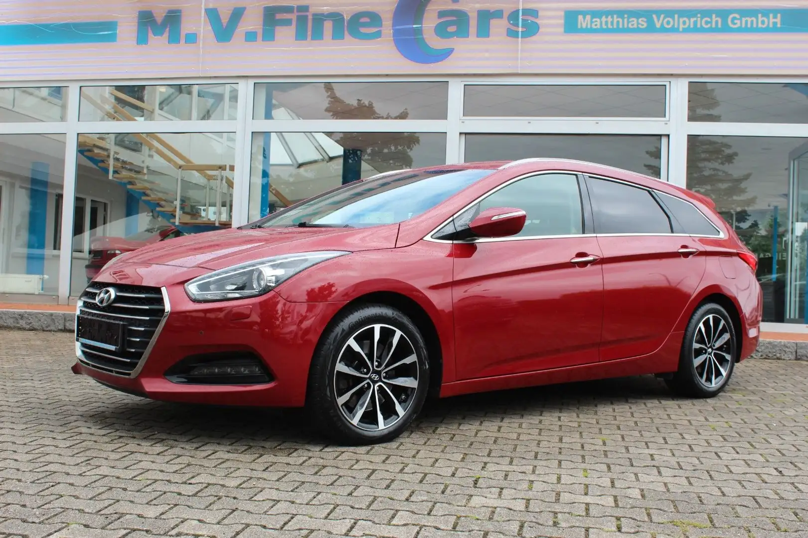 Hyundai i40 1.7 Premium Rouge - 1