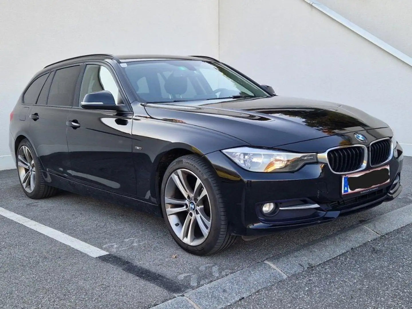BMW 318 318d xDrive Österreich-Paket Touring Schwarz - 1