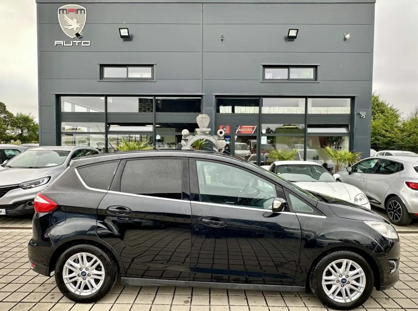 Ford C-Max 1.0 SCTi 125ch EcoBoost Stop&Start Titanium Schwarz - 1