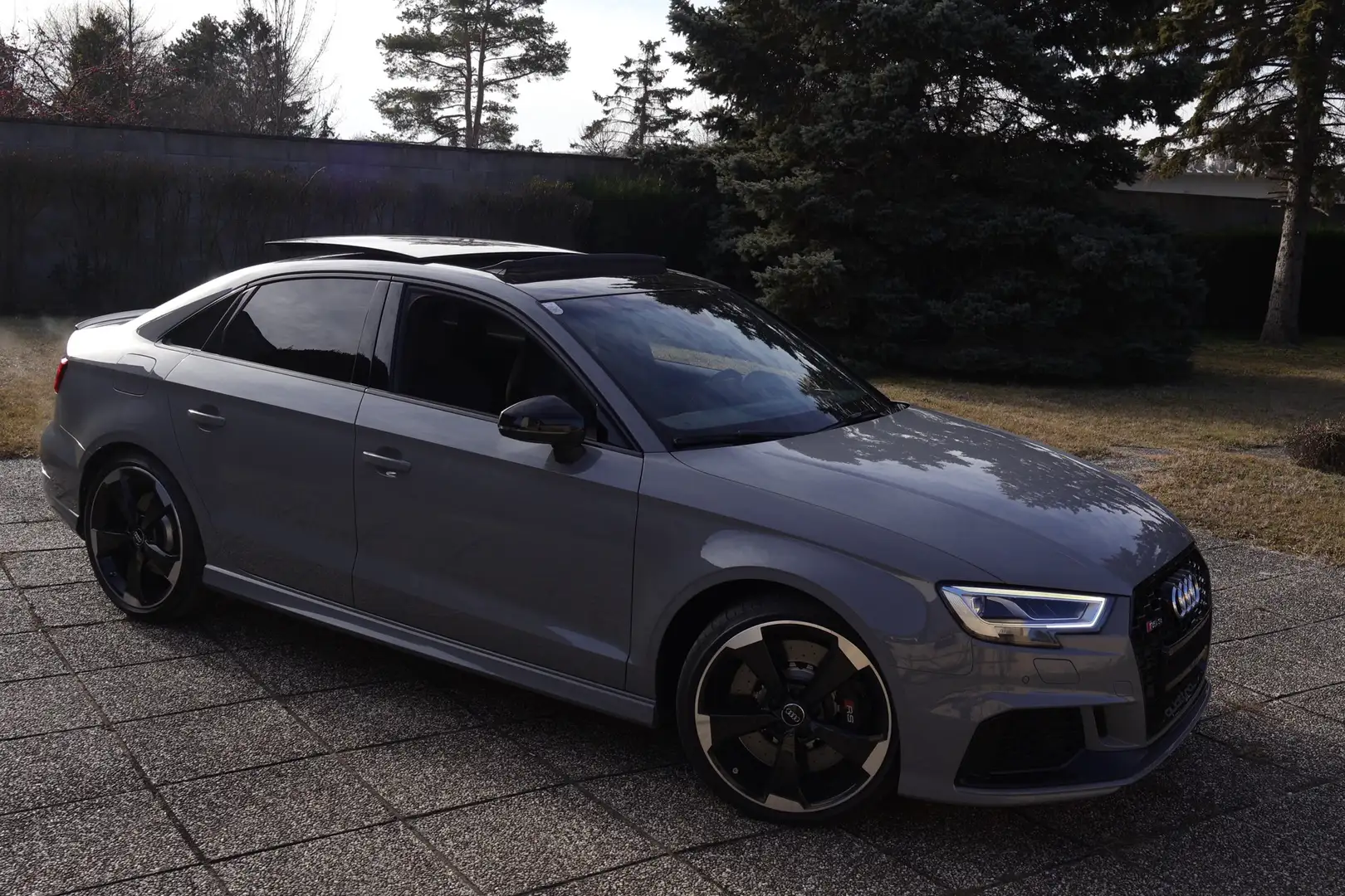 Audi RS3 SB 2,5 TFSI quattro S-tronic - 1