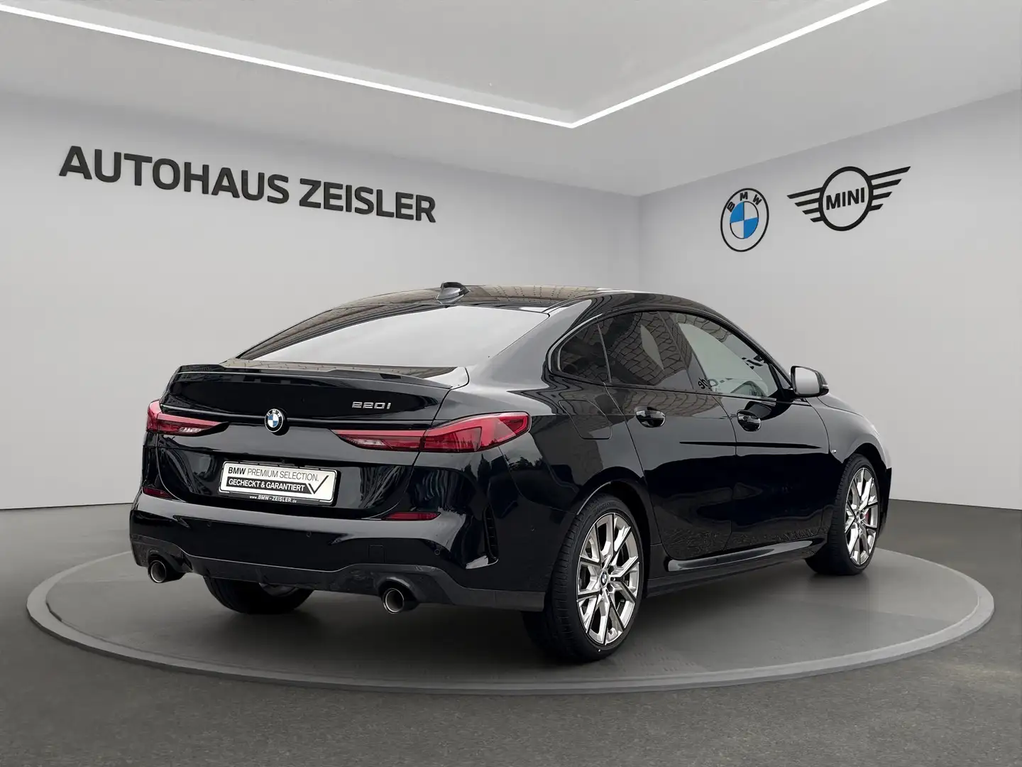 BMW 220 i Gran Coupé M SPORTPAKET PanoDach Head-Up Schwarz - 2