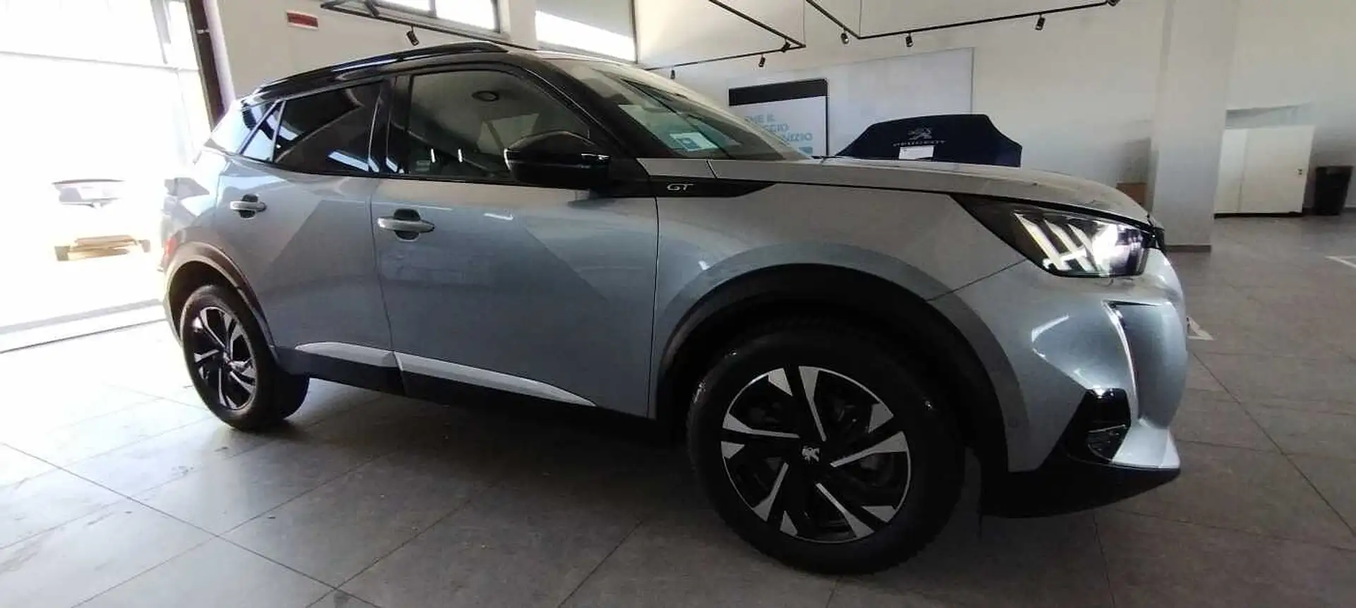 Peugeot 2008 2ª serie BlueHDi 130 S&S EAT8 GT Grey - 2