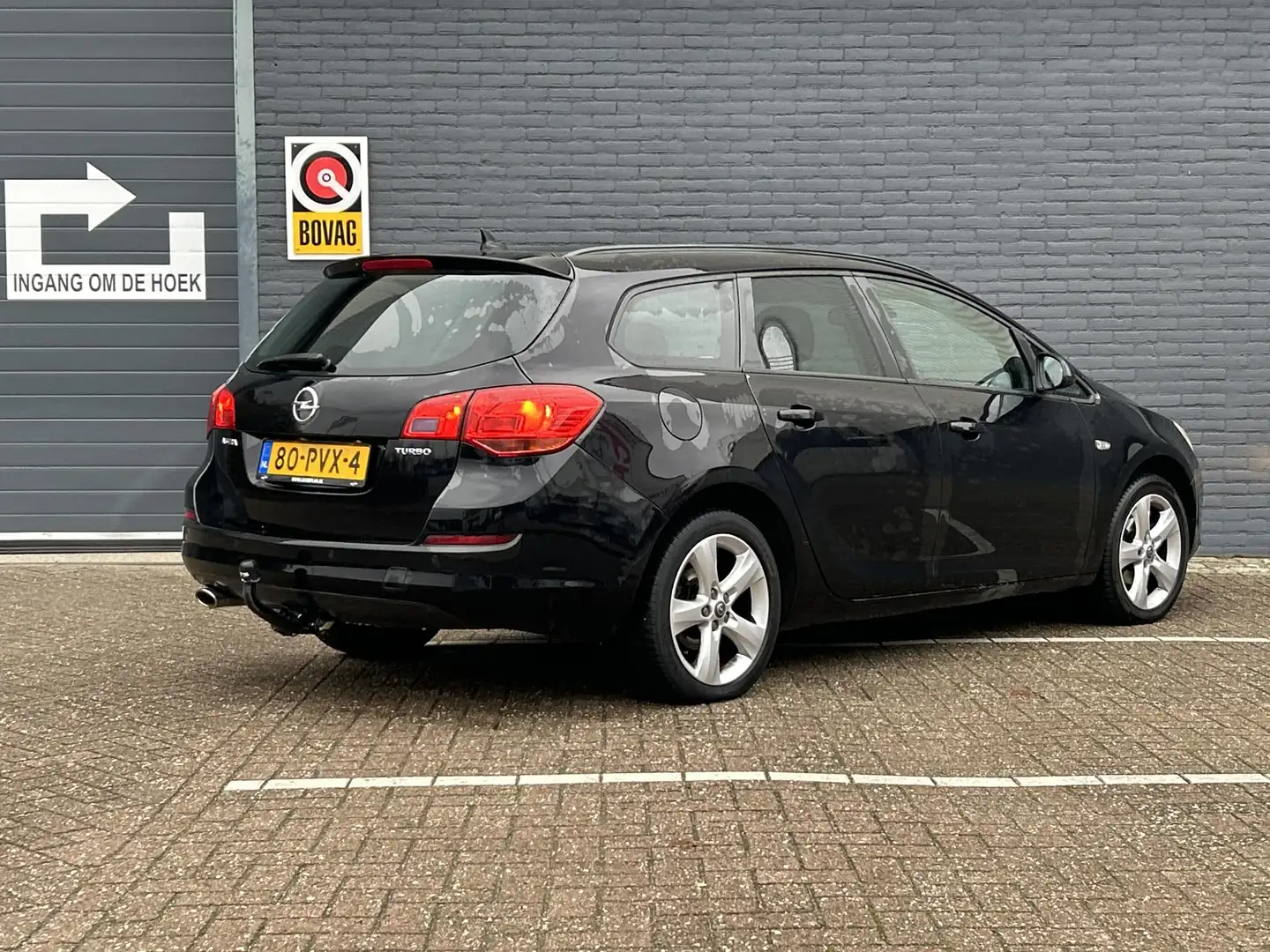 Opel Astra Sports Tourer 1.4 Turbo Edition | Airco | Cruise | Zwart - 2